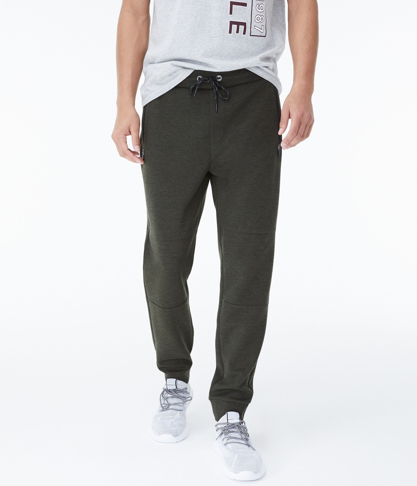 Aero MVMNT Tech Fleece Jogger Sweatpants