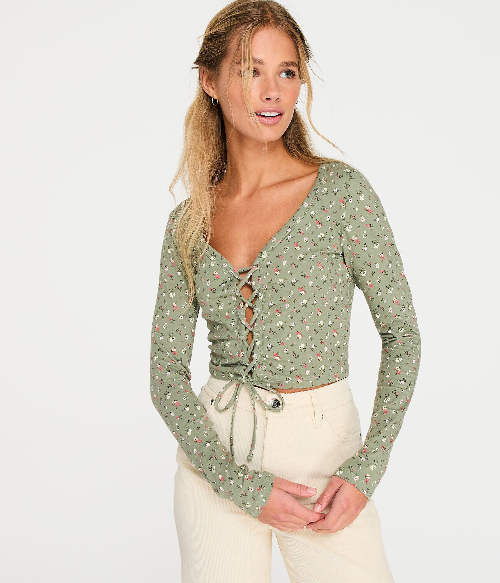 Long Sleeve Floral Lace-Up Cropped Shrunken Tee