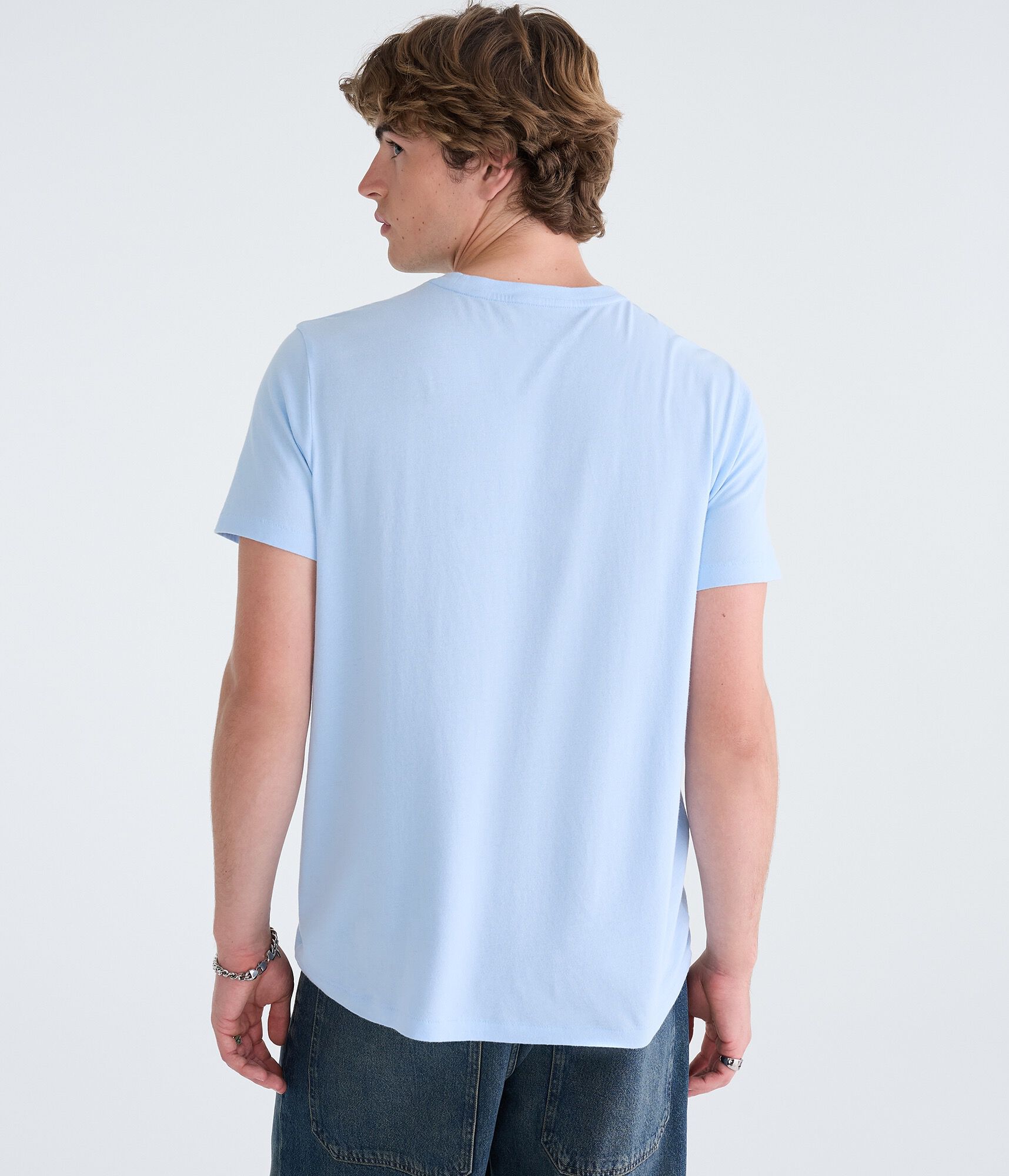 Aeropostale Large 87 Appliqu&eacute; Graphic Tee