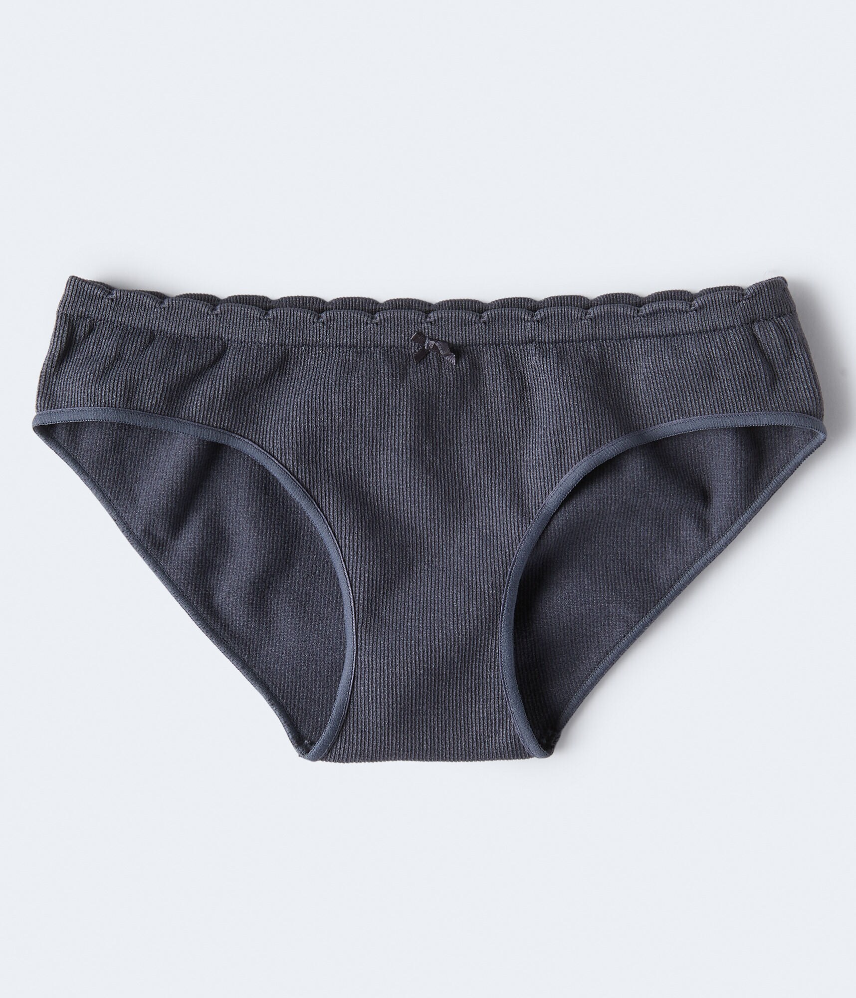 Scalloped Seamless Hipster