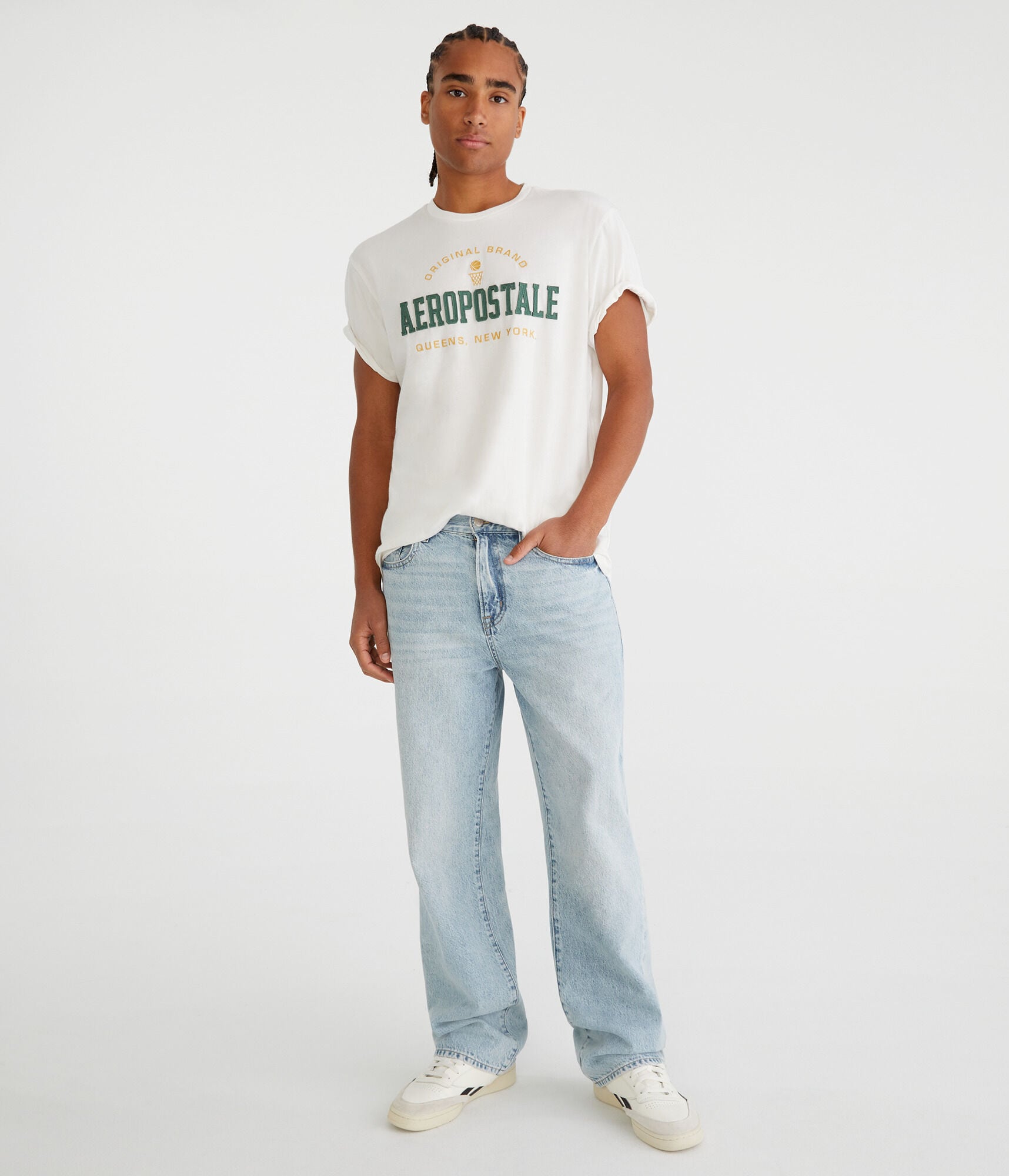 Aeropostale Queens Appliqué Graphic Tee