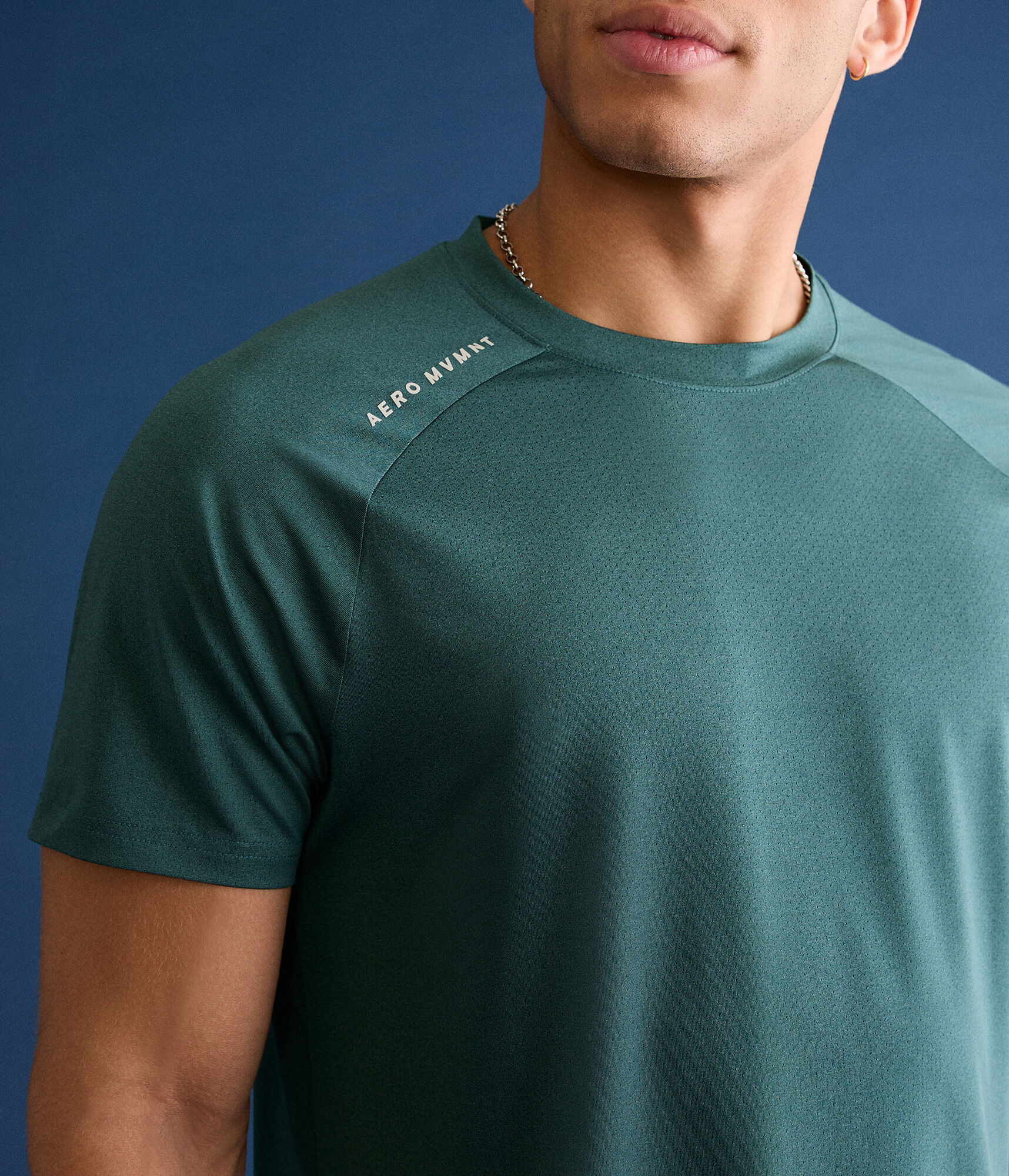 Aero MVMNT Raglan Crew Tee