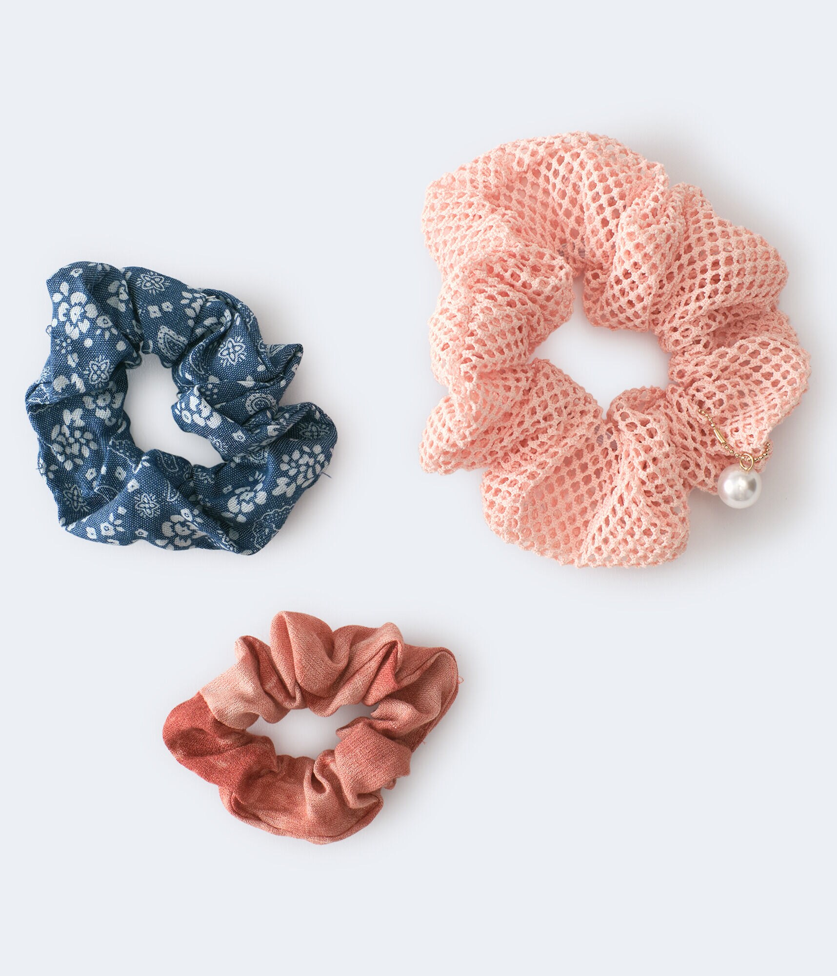 Mesh Pearl Scrunchie 3-Pack