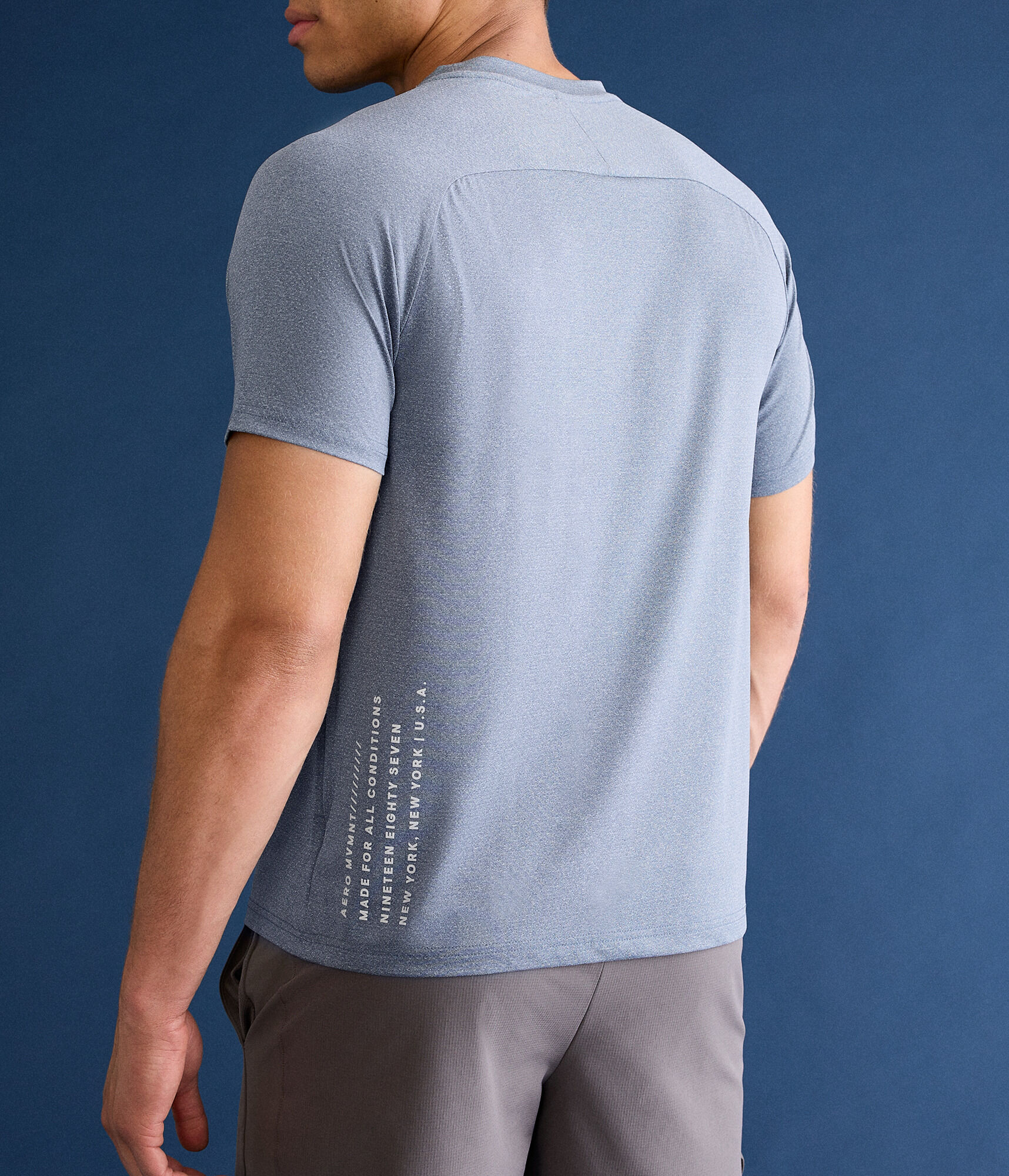 Aero MVMNT Raglan Crew Tee