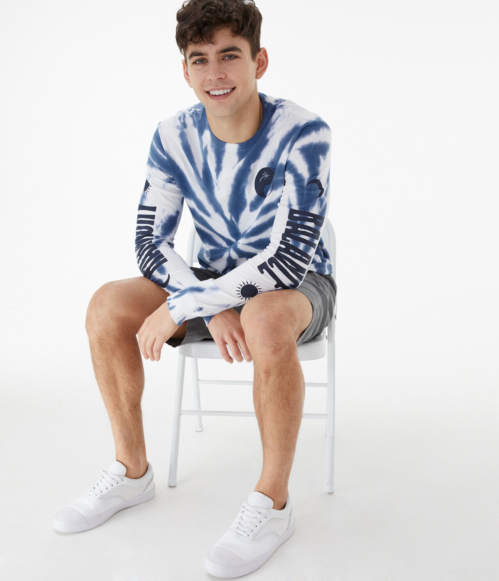 Long Sleeve Yin Yang Tie-Dye Graphic Tee