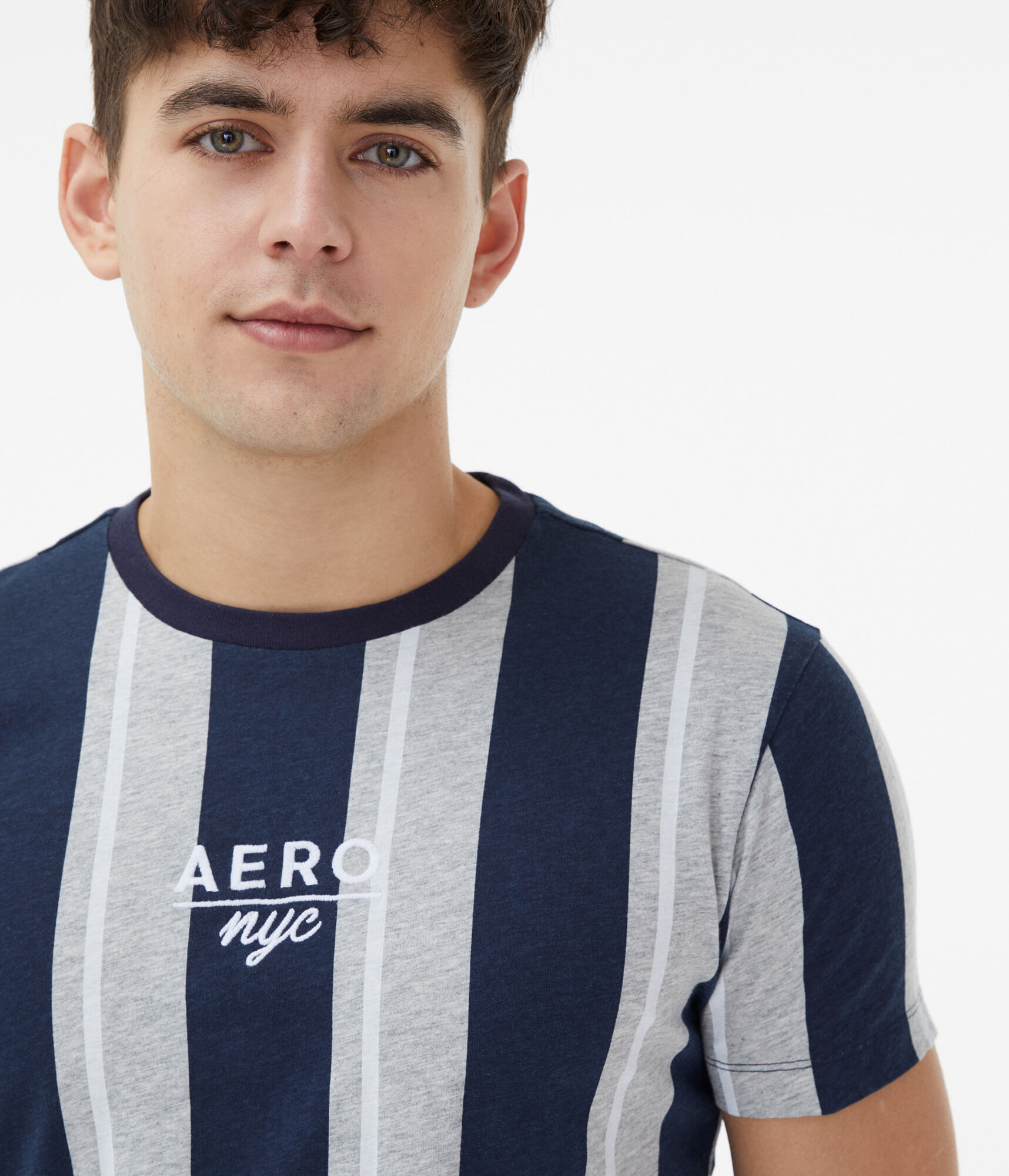 Aero Vertical Stripe Logo Graphic Tee