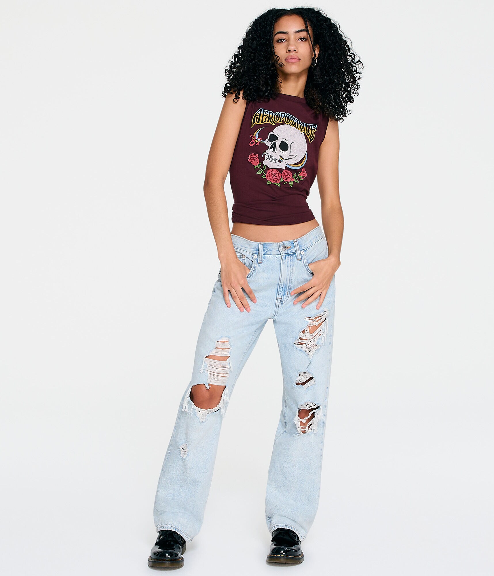 Aeropostale Skull &amp; Roses Graphic Tee