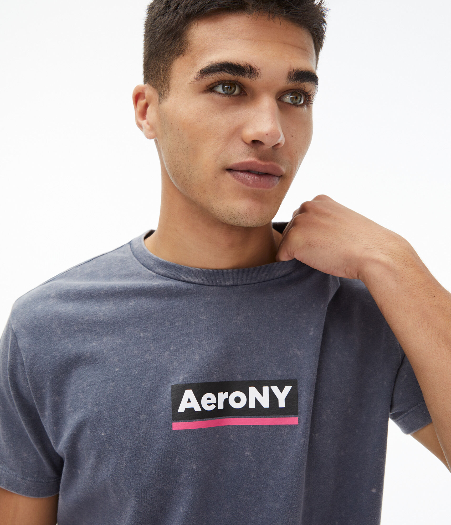 Aero NY Marble Wash Curved Hem Graphic Tee