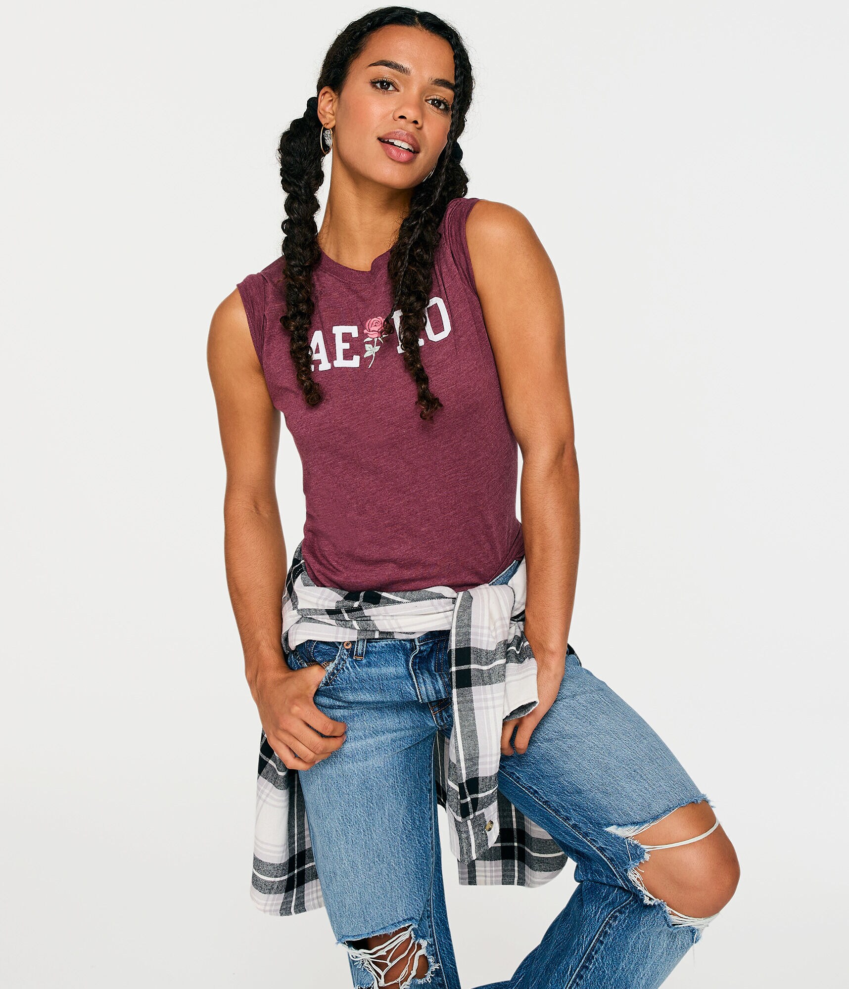 Aero Rose Appliqu&eacute; Graphic Tee