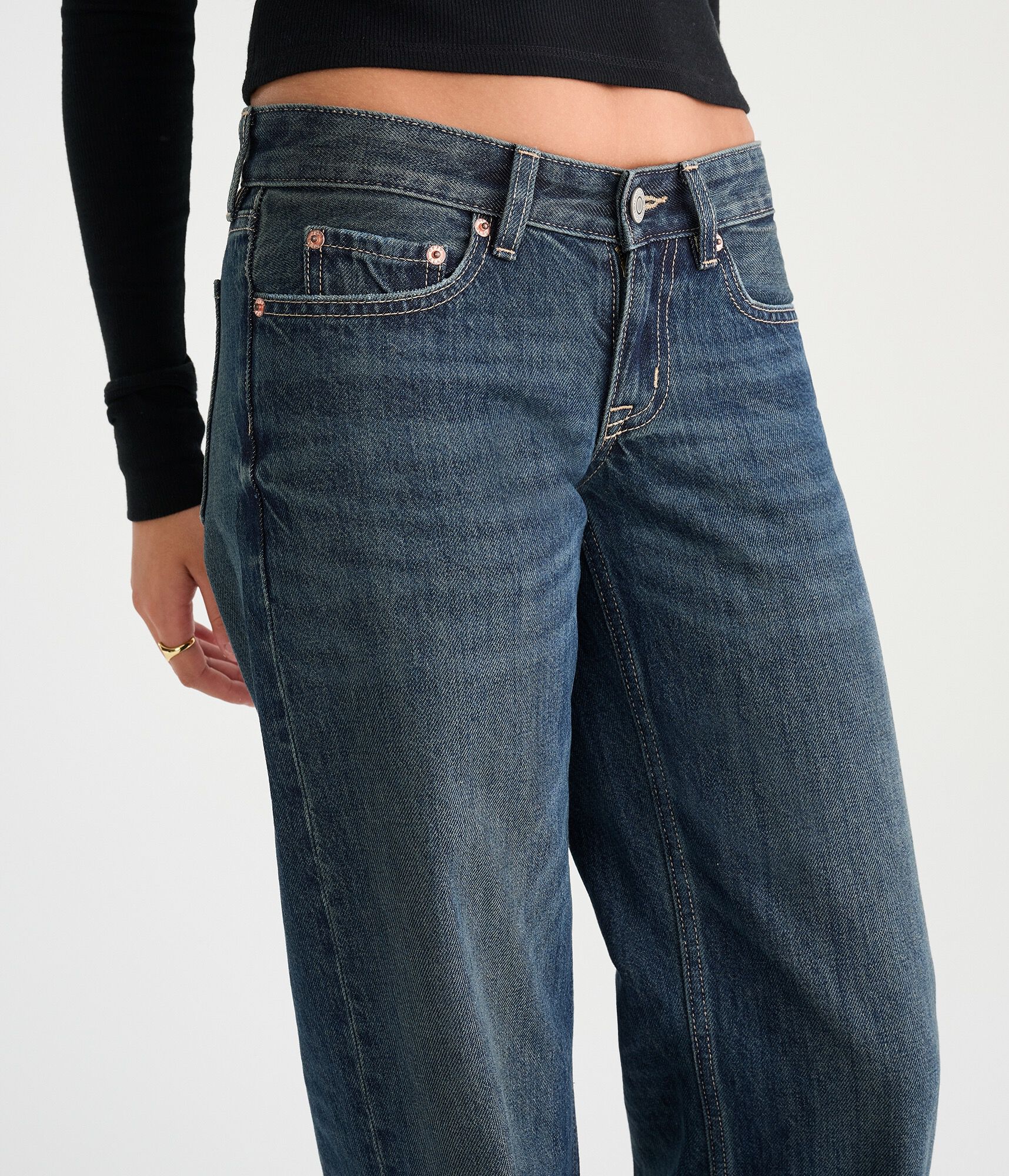 Super Low-Rise Baggy Wide Leg Jean