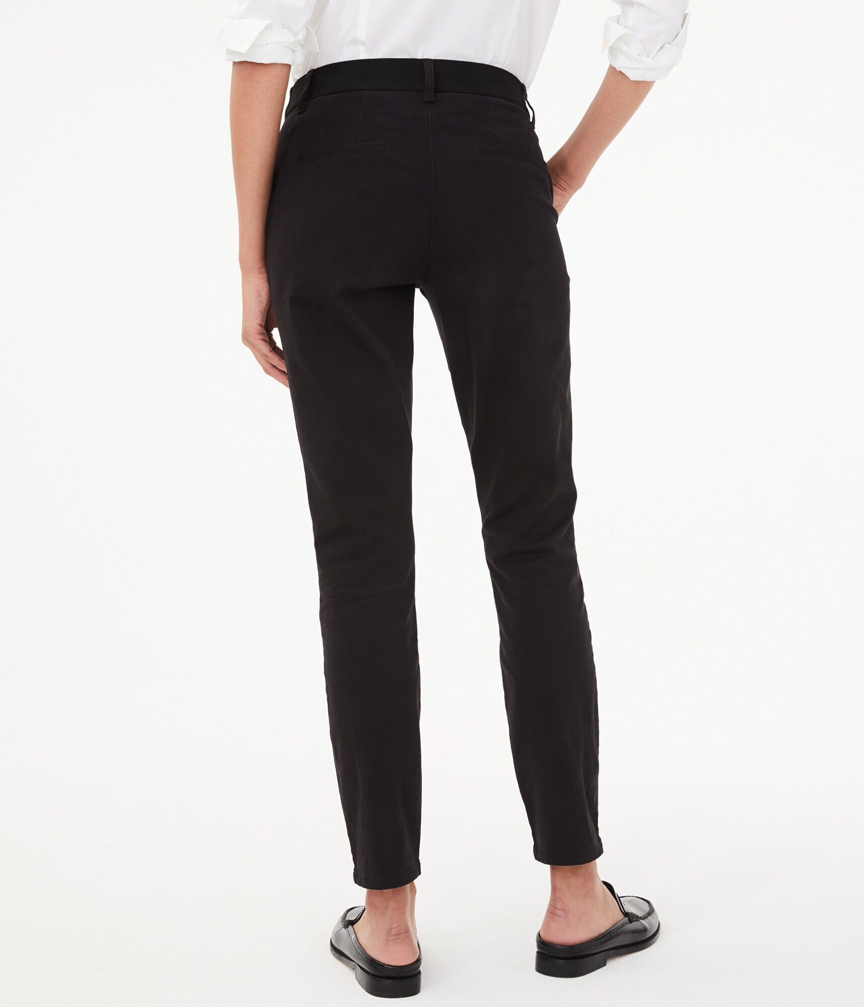 Slim High-Rise Pants