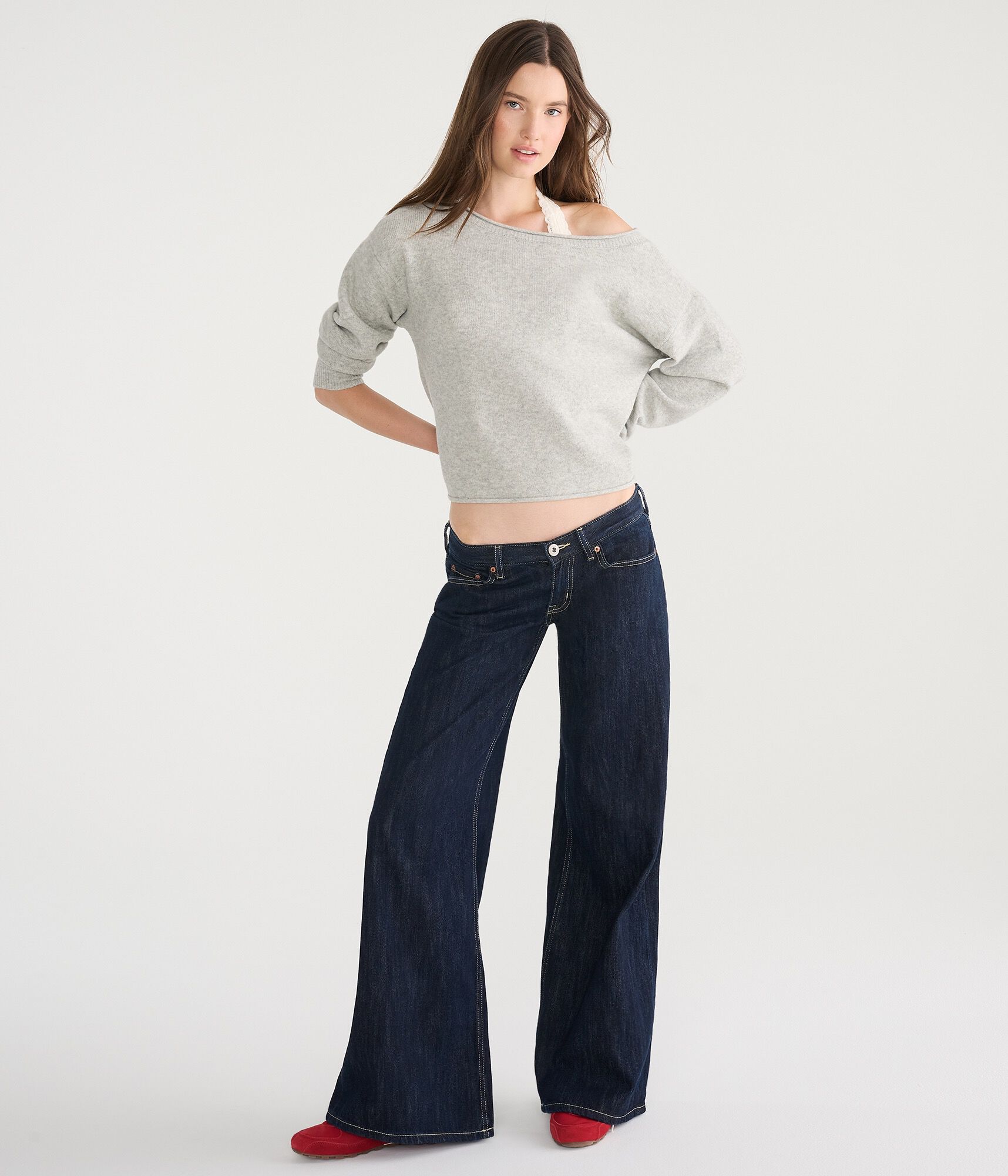 Super Low-Rise Ultra Wide Leg Jean