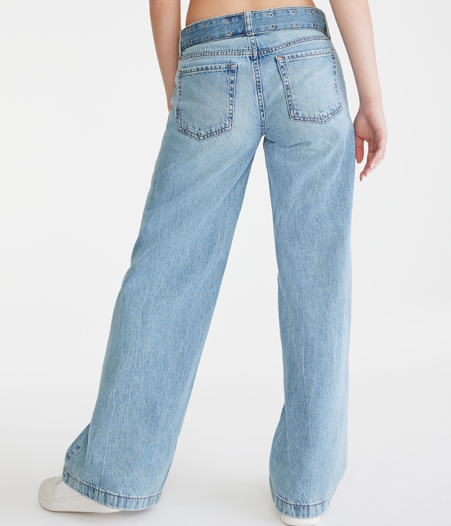 [LOW CLASSIC] / ☆ 25SS WIDE-LEG JEANS / LIGHT BLUE Low-Rise Wide Leg Jean