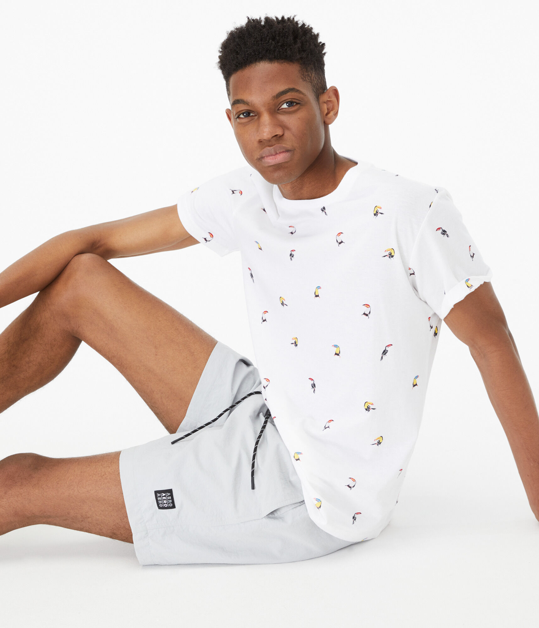 Toucan Print Graphic Tee***