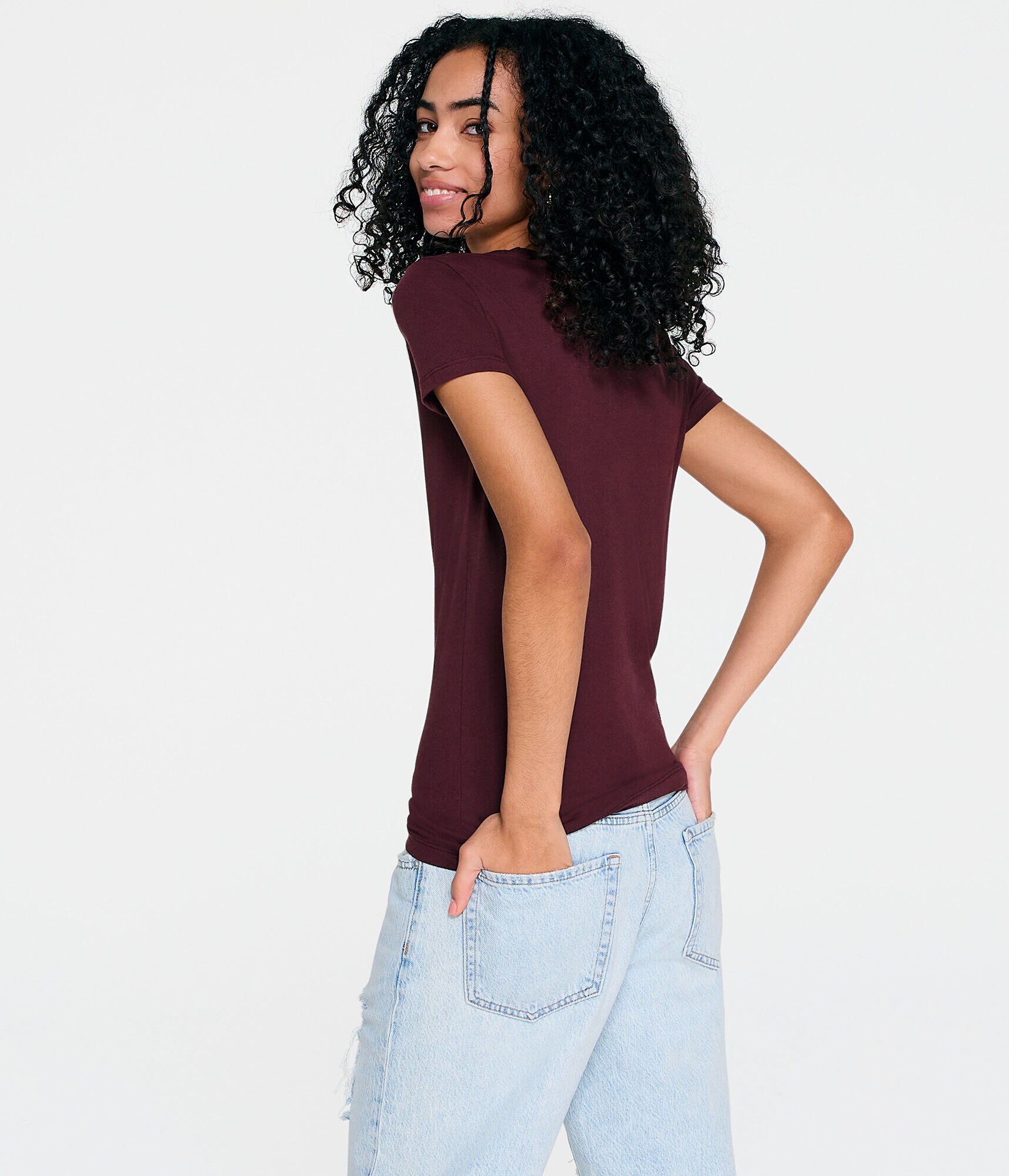 Aeropostale Skull &amp; Roses Graphic Tee