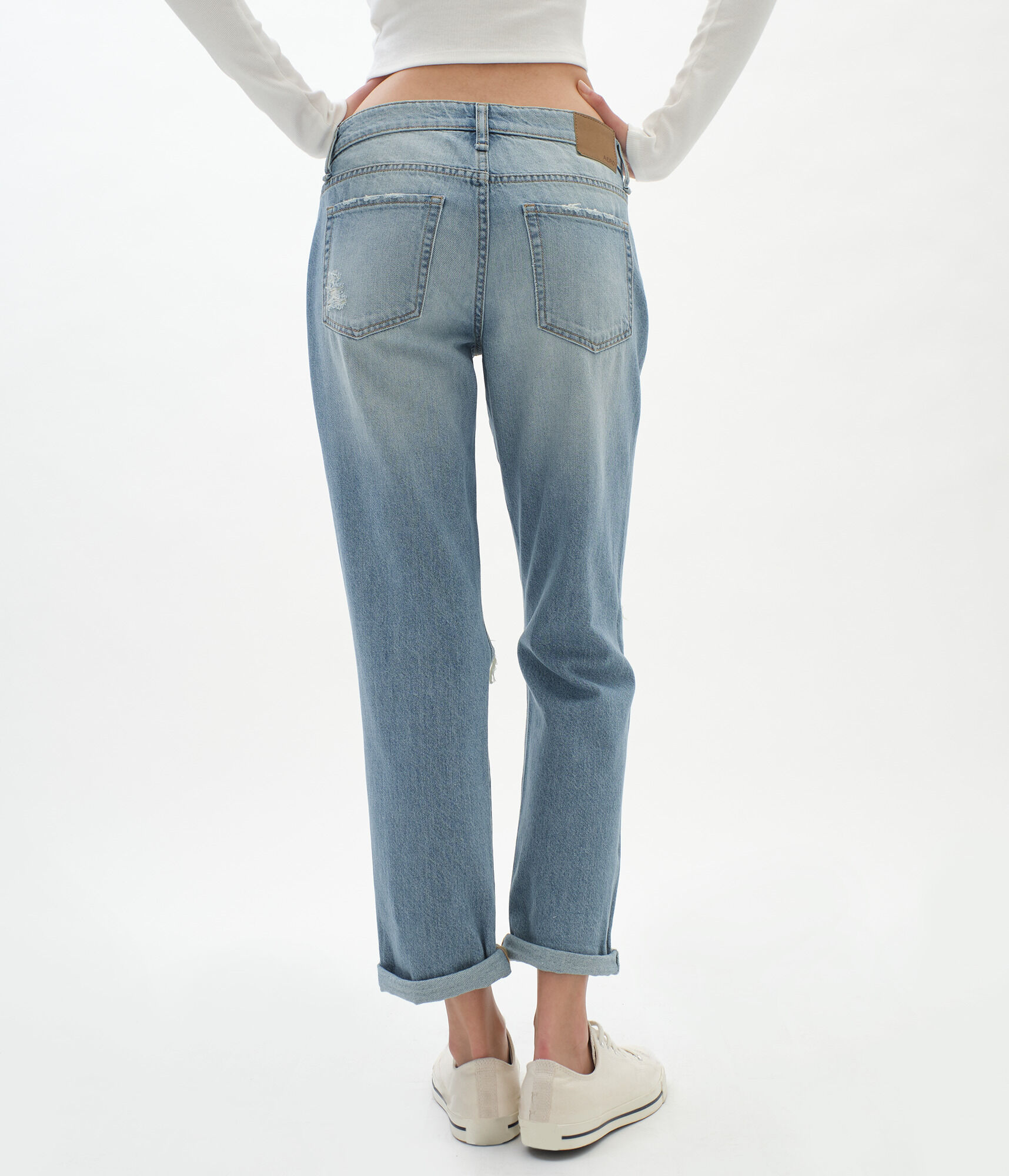 Low-Rise Boyfriend Jean