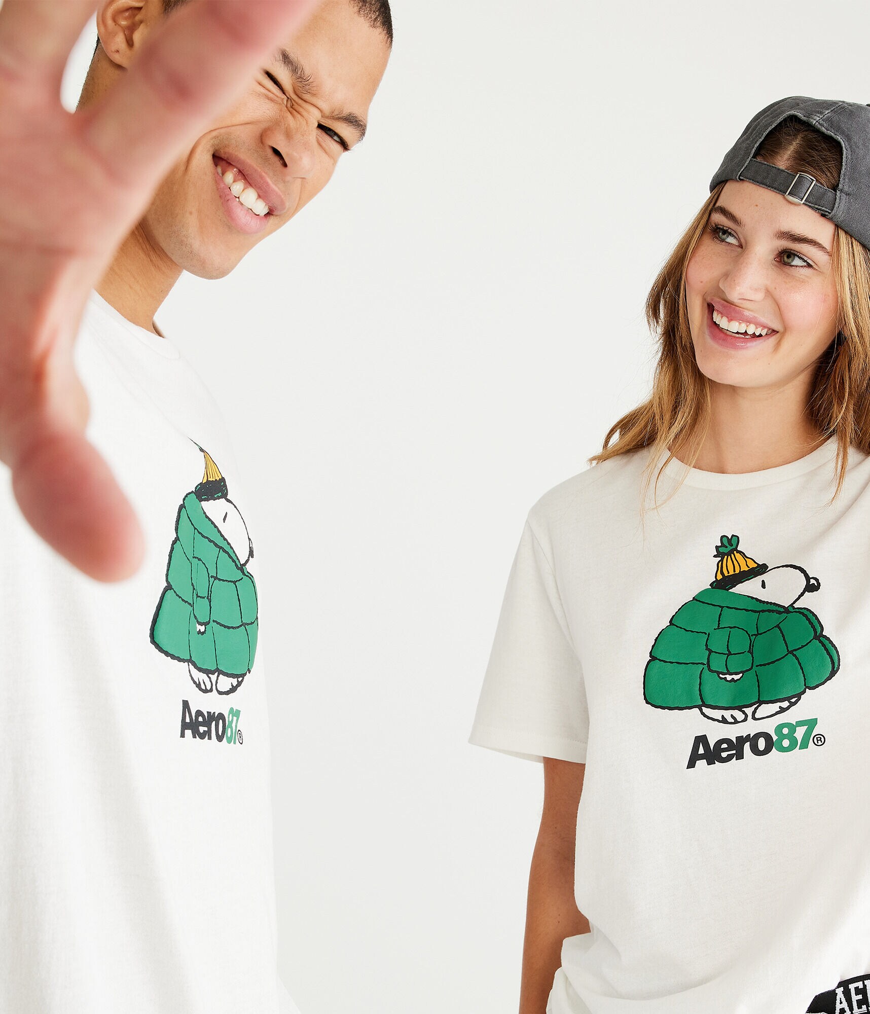 新品・未使用・タグ付き　PRIVEVE【SNOOPY】POLO SHIRT Amazon.com: Womens Peanuts Snoopy Love Americana V-Neck T