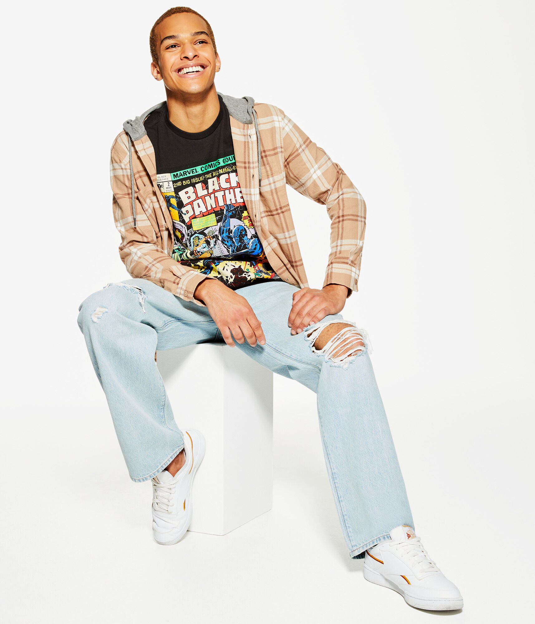 Black Panther Comic Graphic Tee