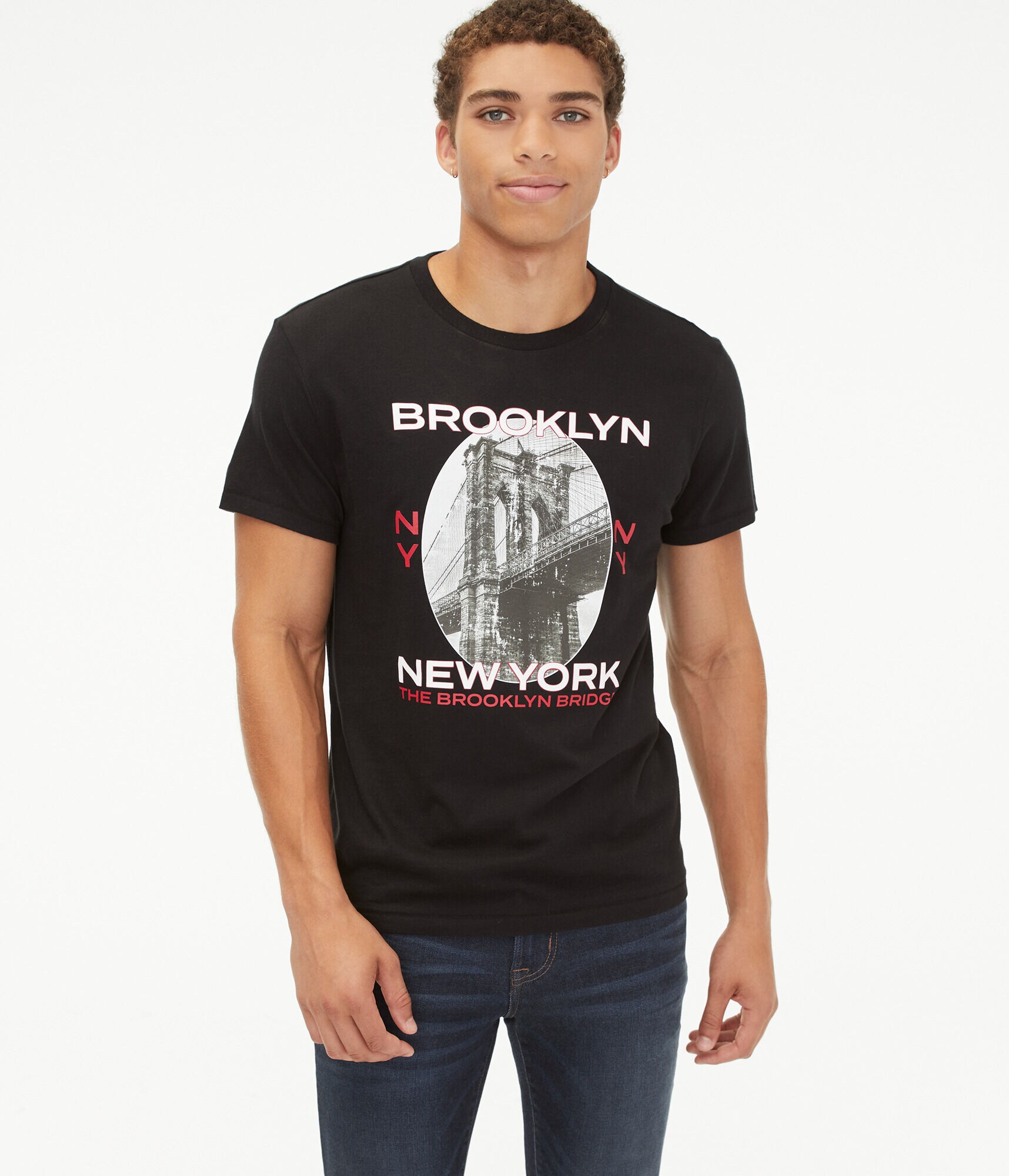 Brooklyn Bridge Oval Graphic Tee