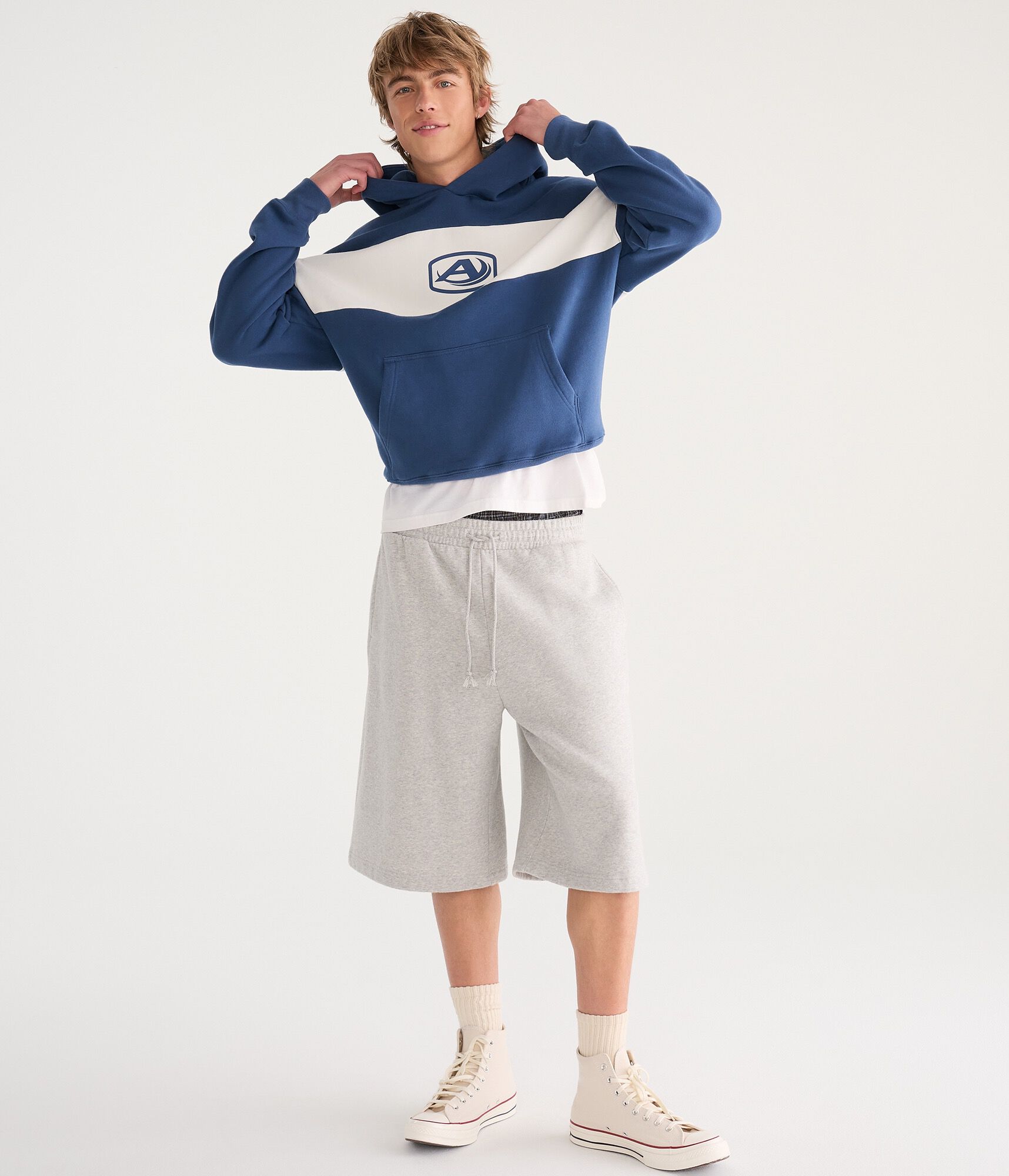 Cloud Soft Letter Logo Colorblock Boxy Pullover Hoodie