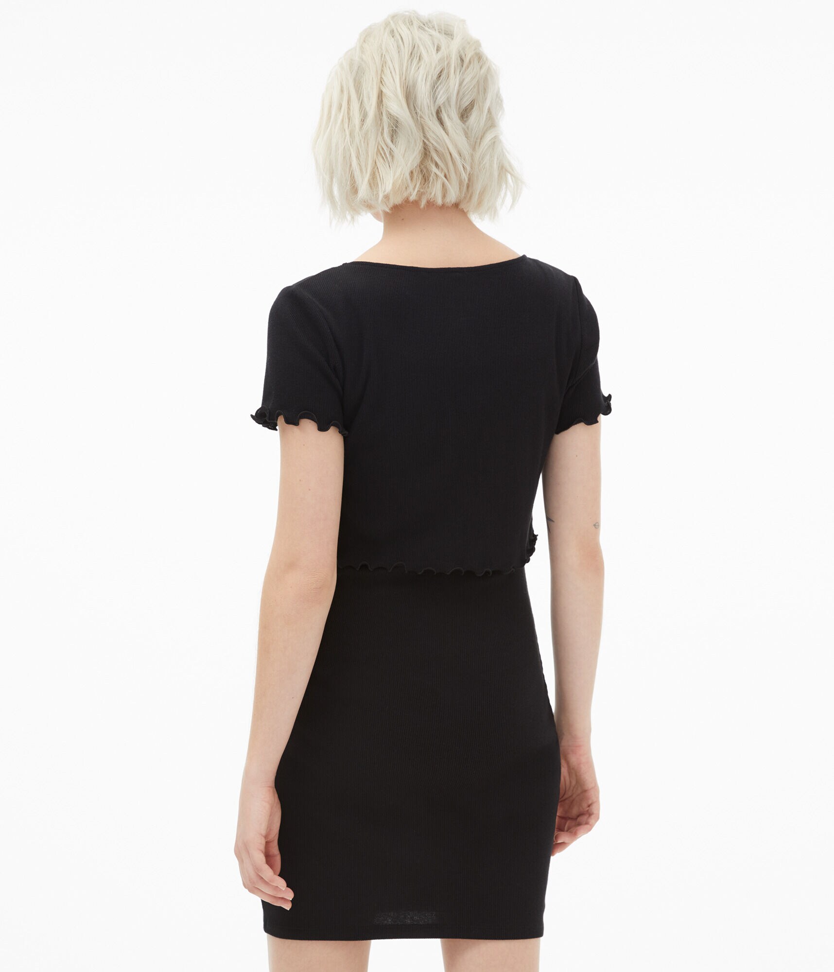 Solid Scoop-Neck Embroidered Bodycon Dress