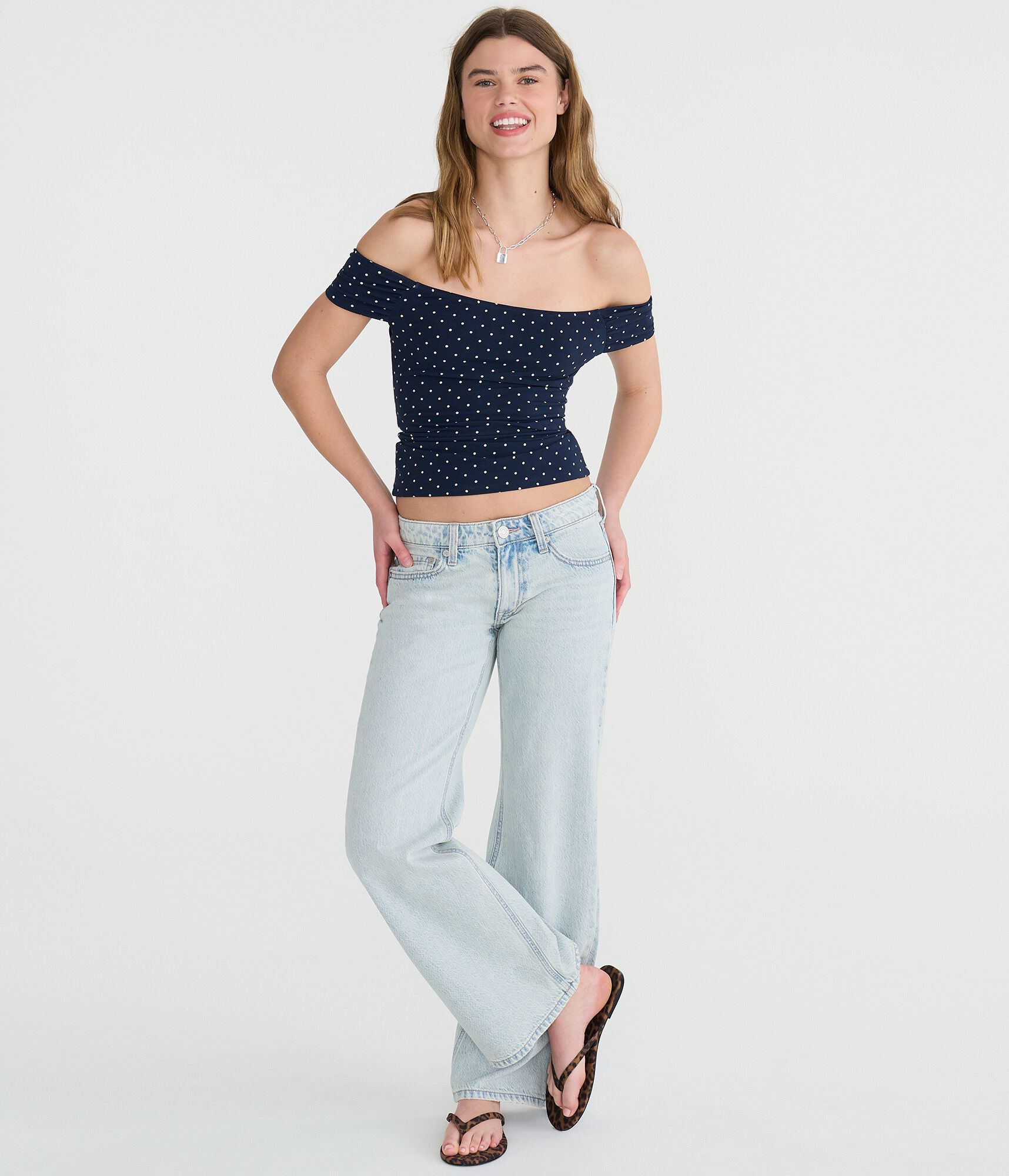 Low-Rise Baggy Flare Jean