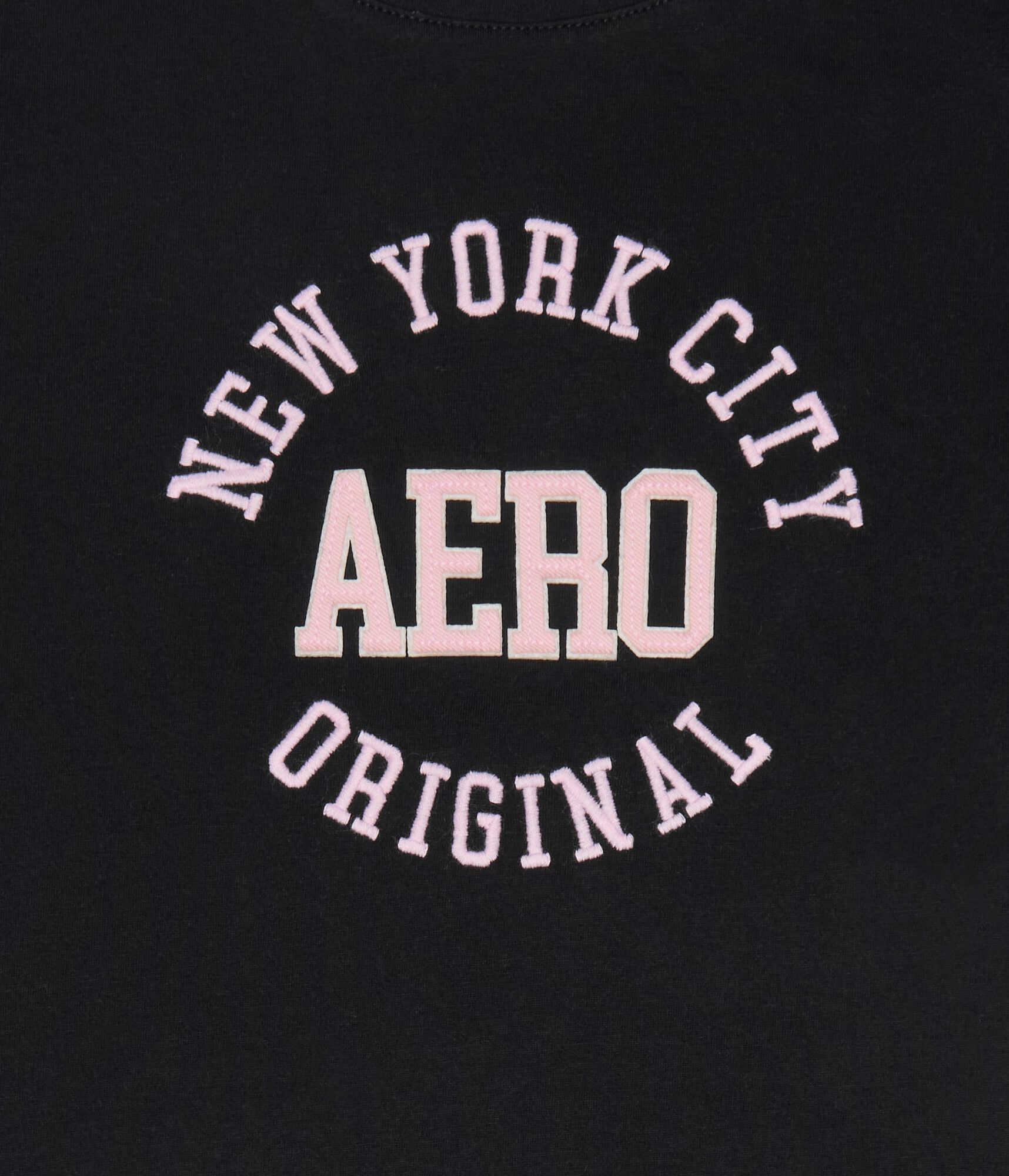 Aero NYC Circle Appliqu&eacute; Graphic Tee