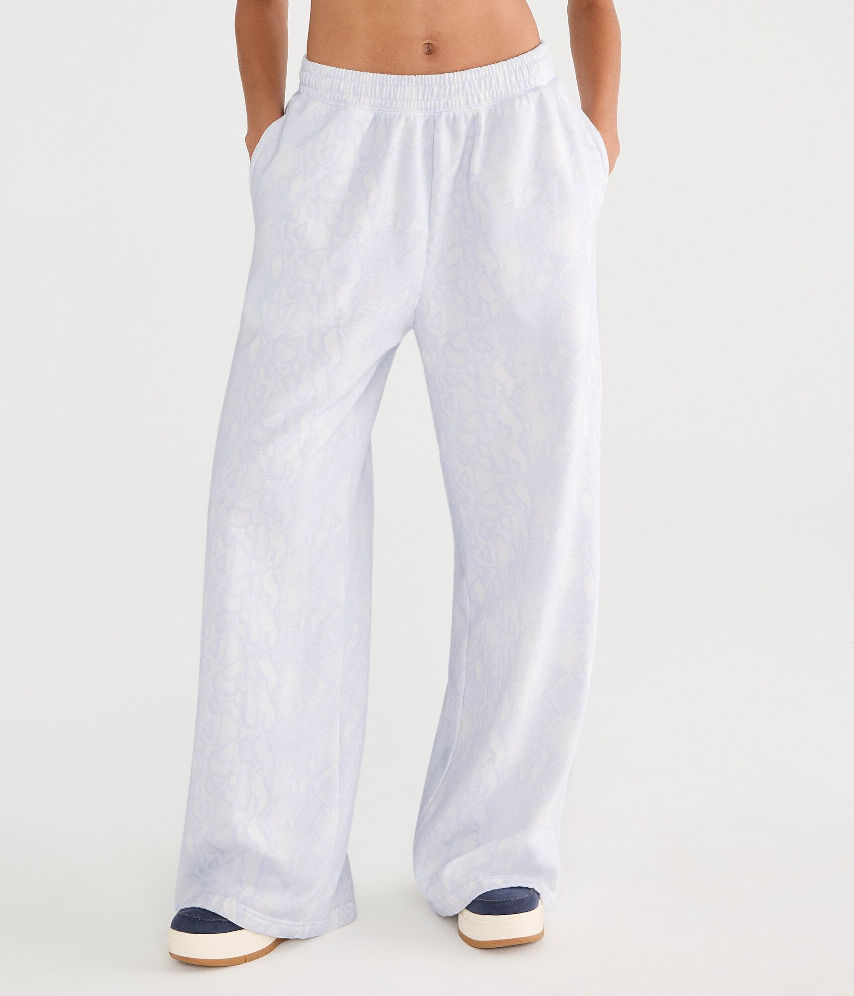 Cloud Soft Snake Print Mid-Rise Wide Leg Sweatpants