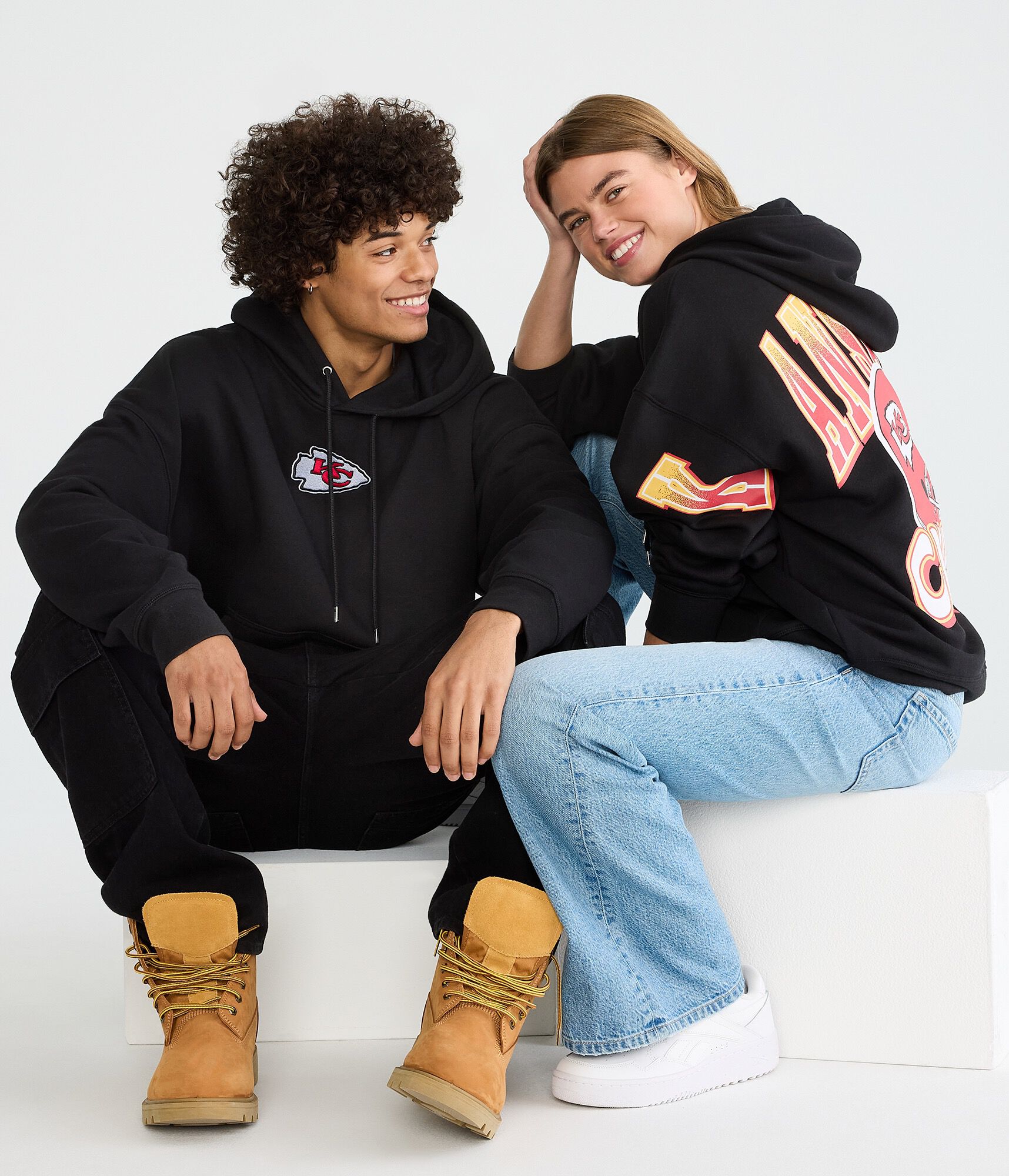 Kansas City Chiefs Helmet Pullover Hoodie