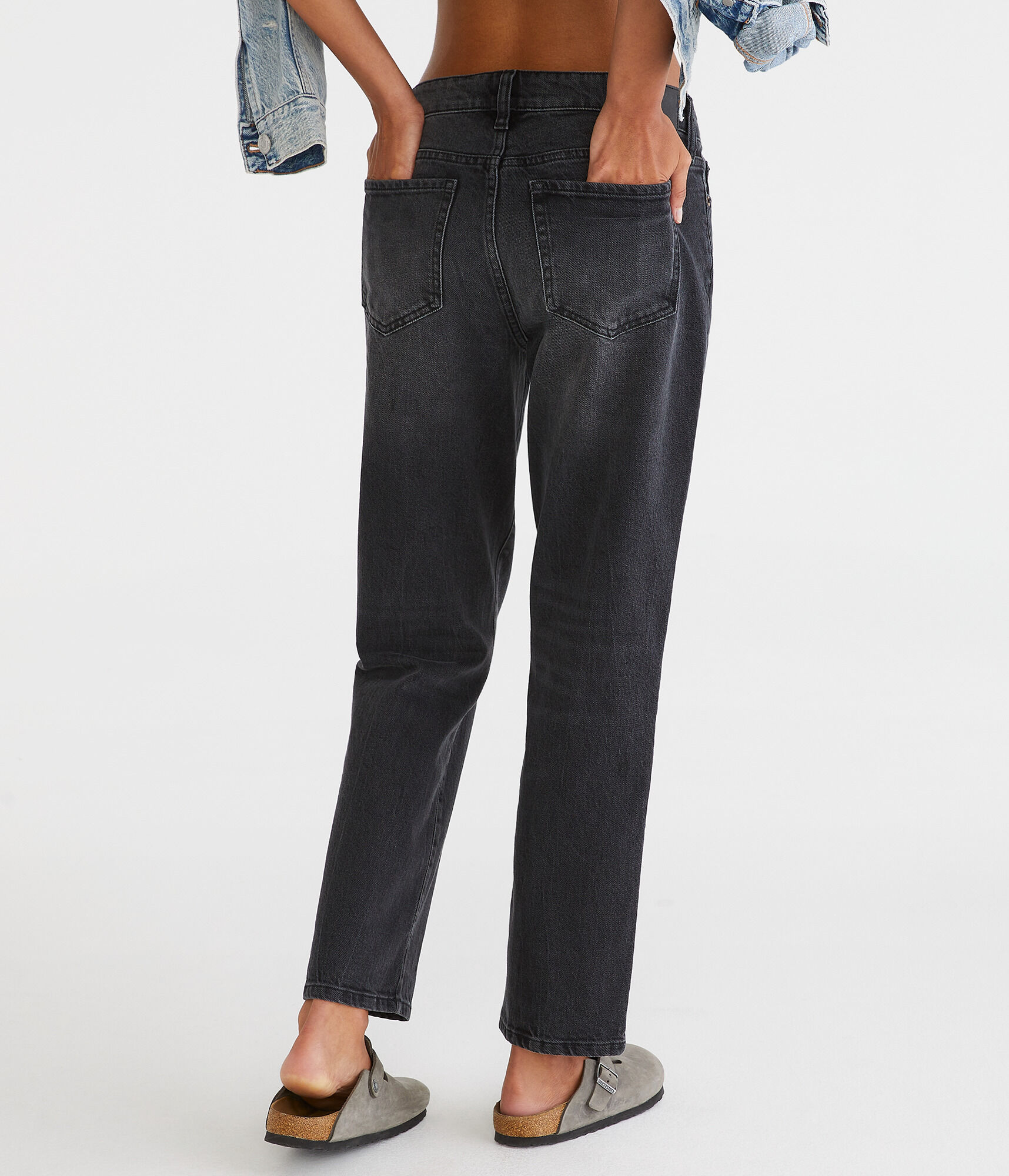 Mid-Rise Straight Ankle Jean