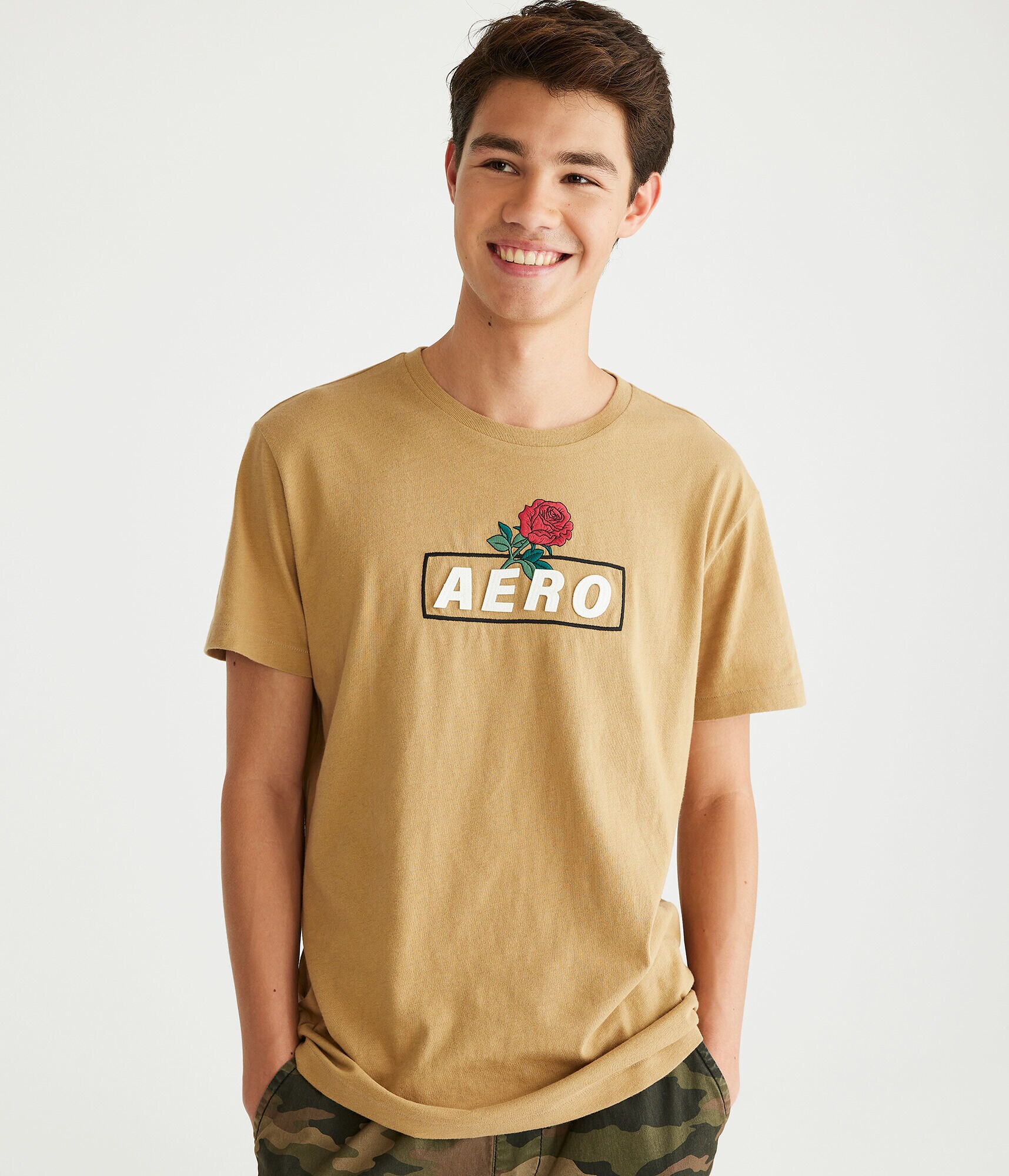 Aero Rose Box Logo Appliqu&eacute; Graphic Tee