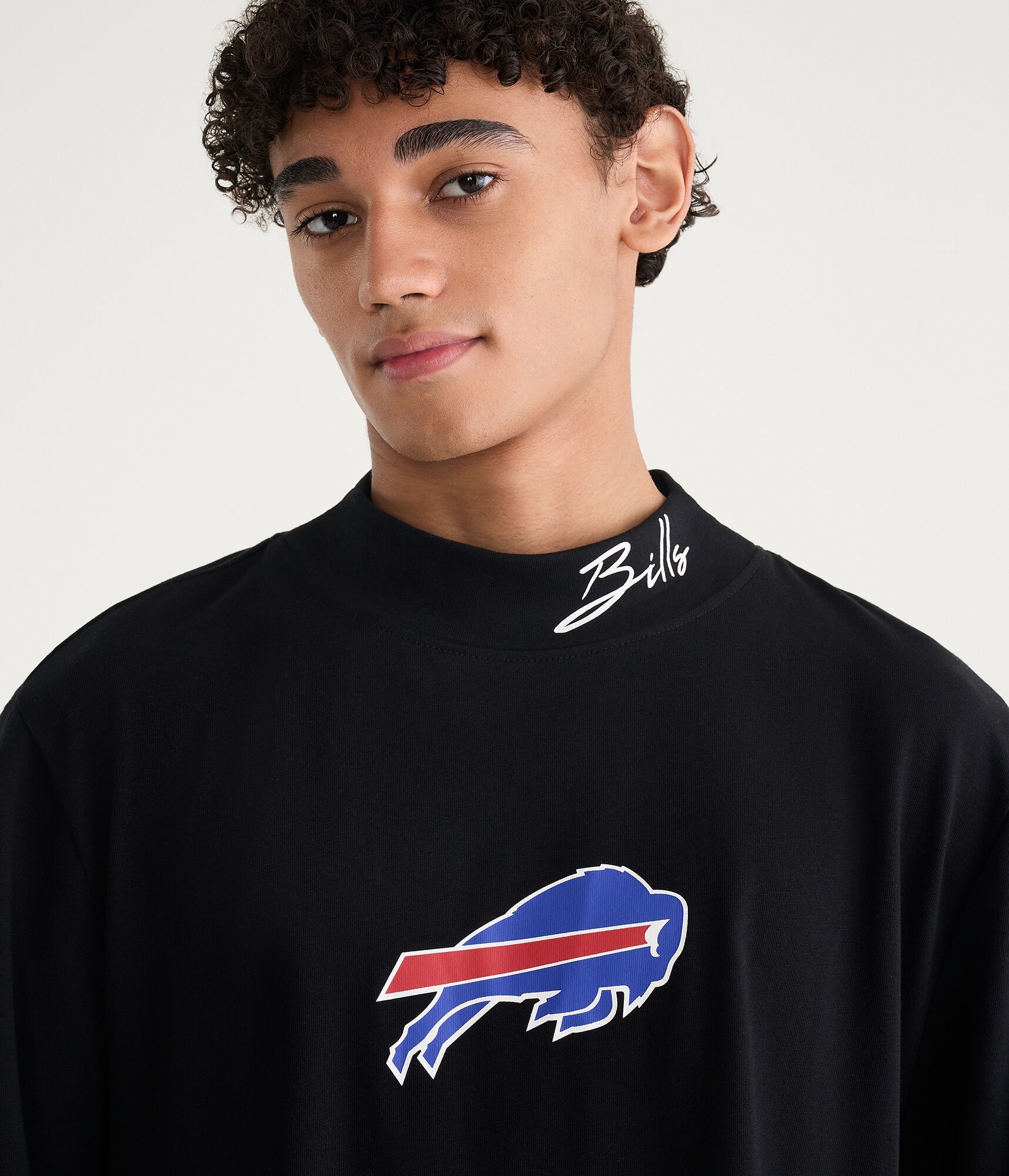 Long Sleeve Buffalo Bills Mock-Neck Tee