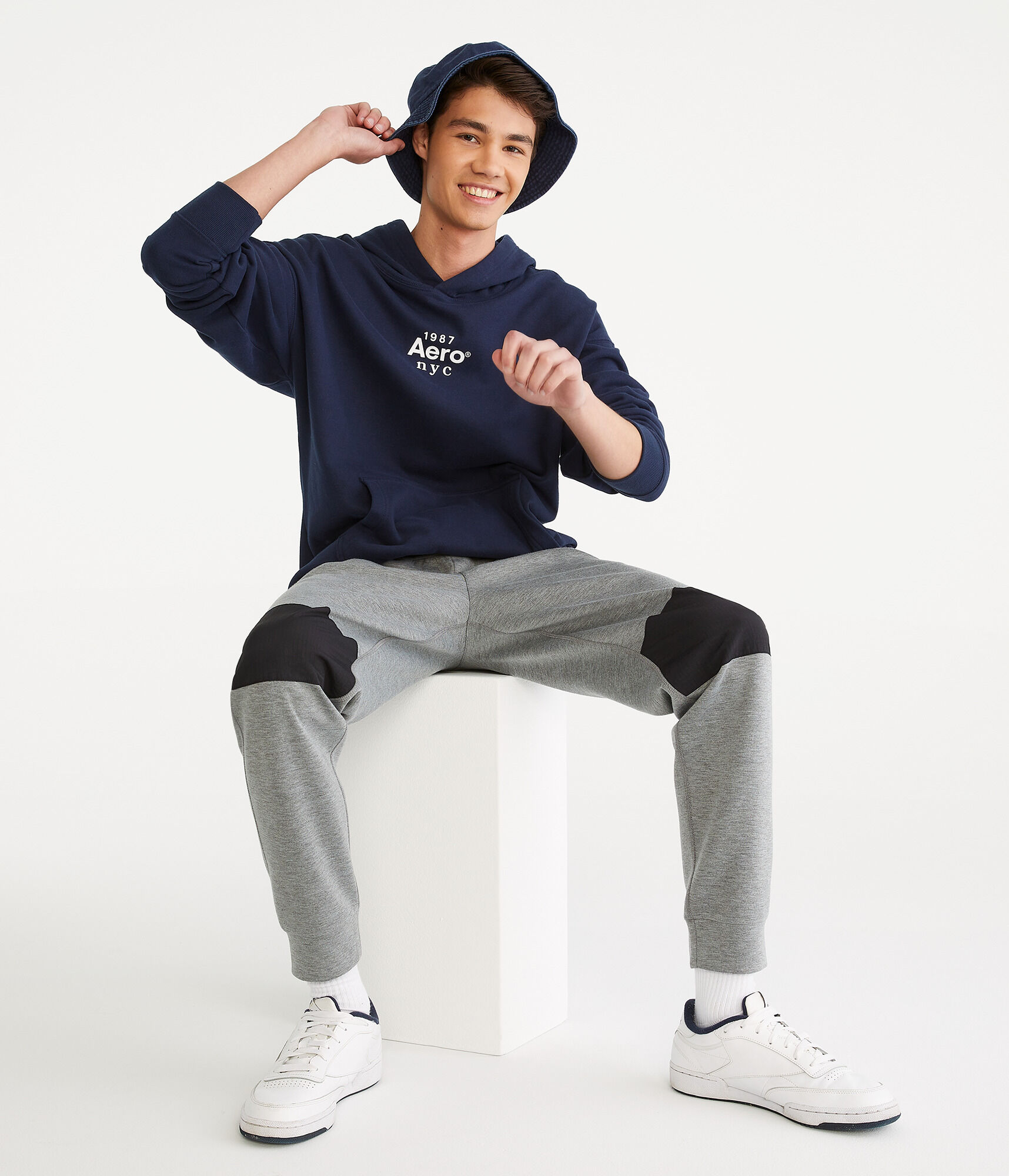 Aero 1987 NYC Heritage Pullover Hoodie