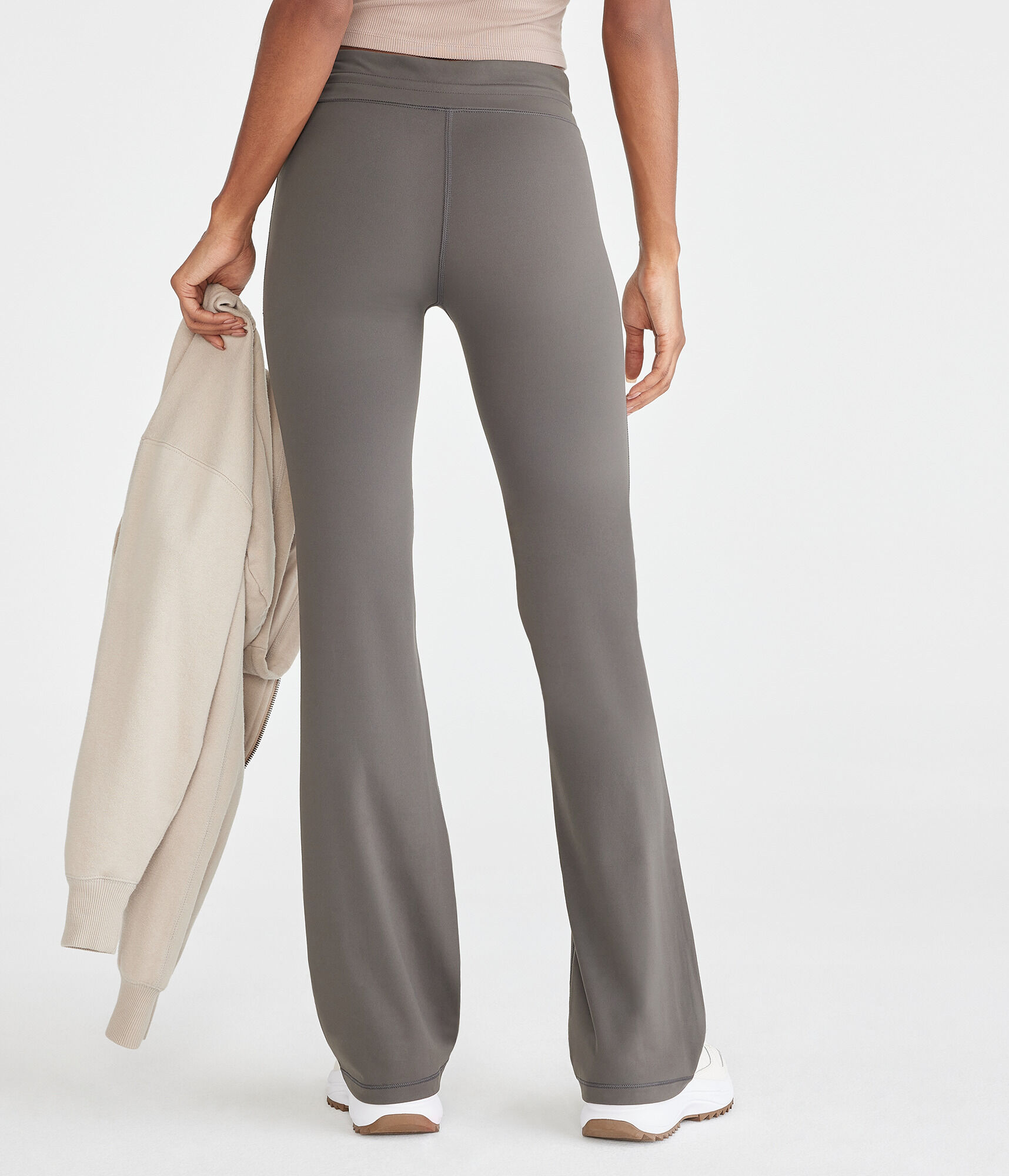 Air Soft Mid-Rise Bootcut Leggings
