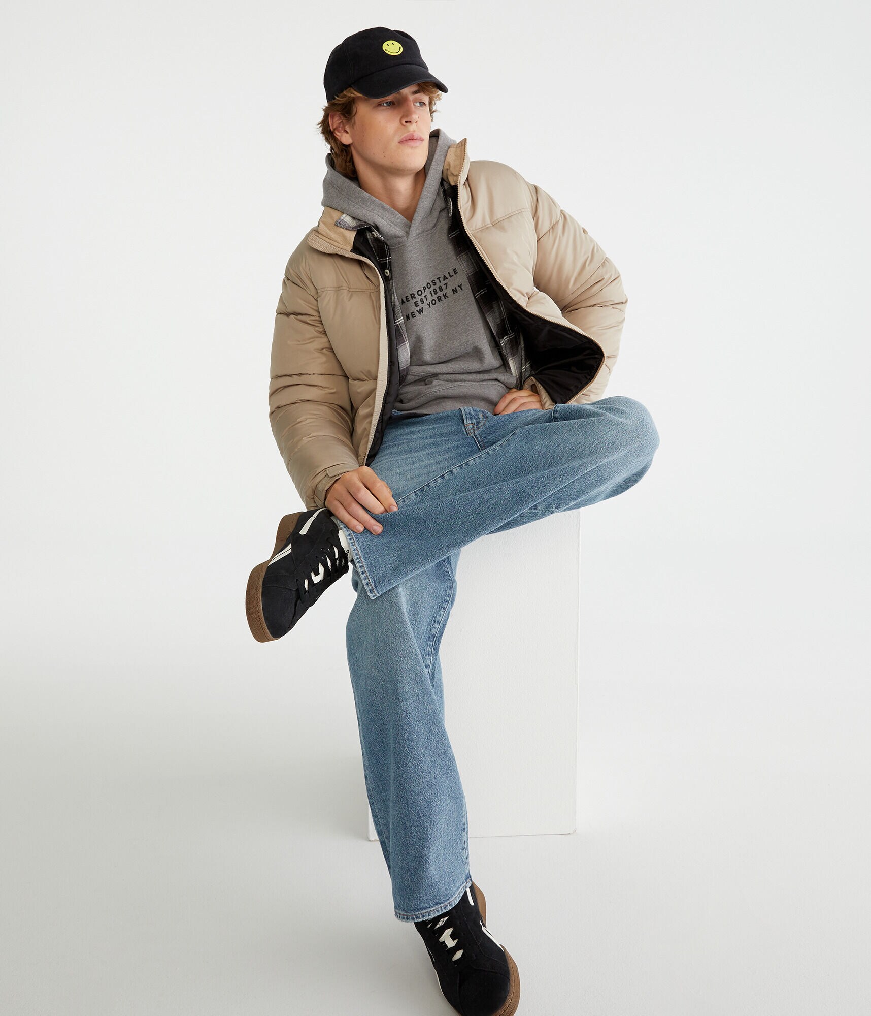 Aeropostale New York Pullover Hoodie