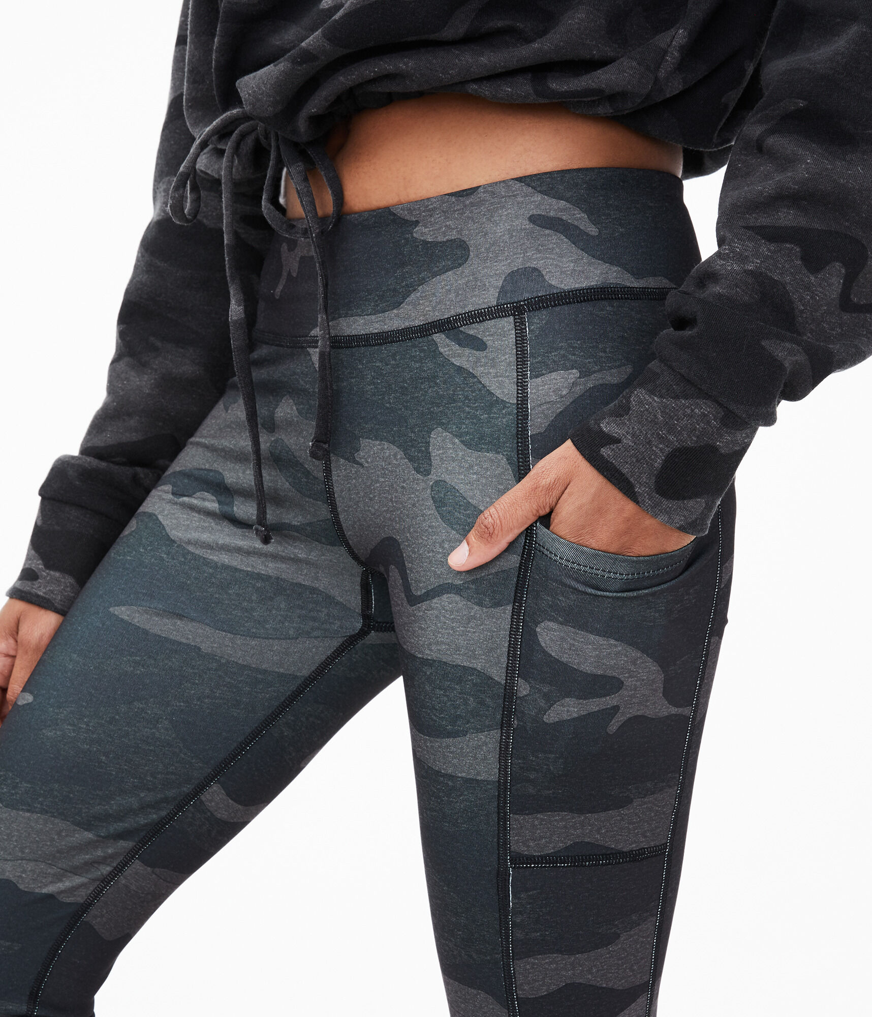 camo leggings with pockets