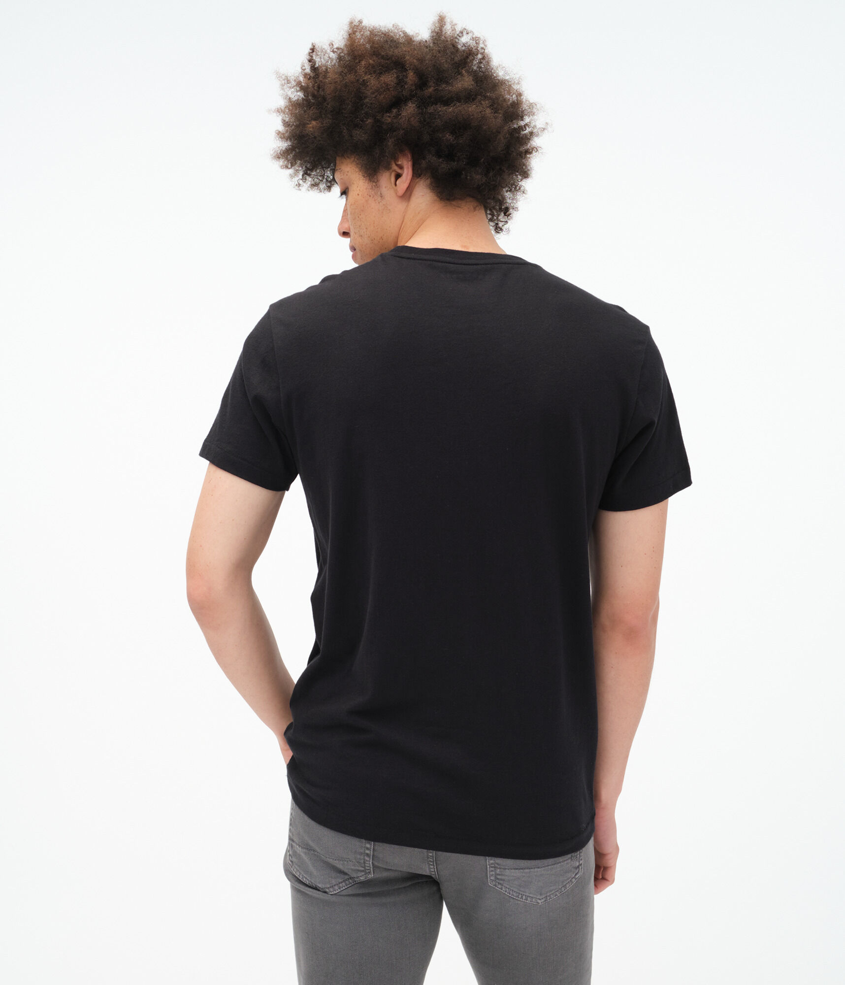 Aero New York Vertical Appliqu&eacute; Graphic Tee
