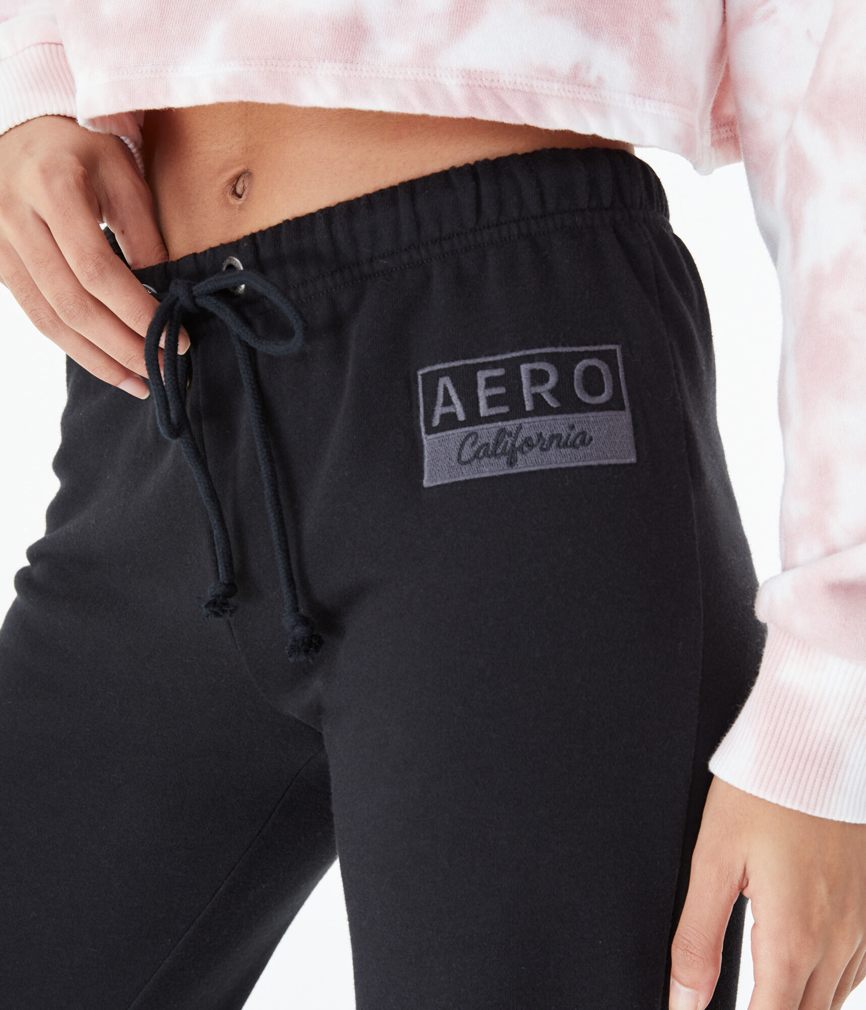 Aero California Box Logo Cinched Sweatpants***
