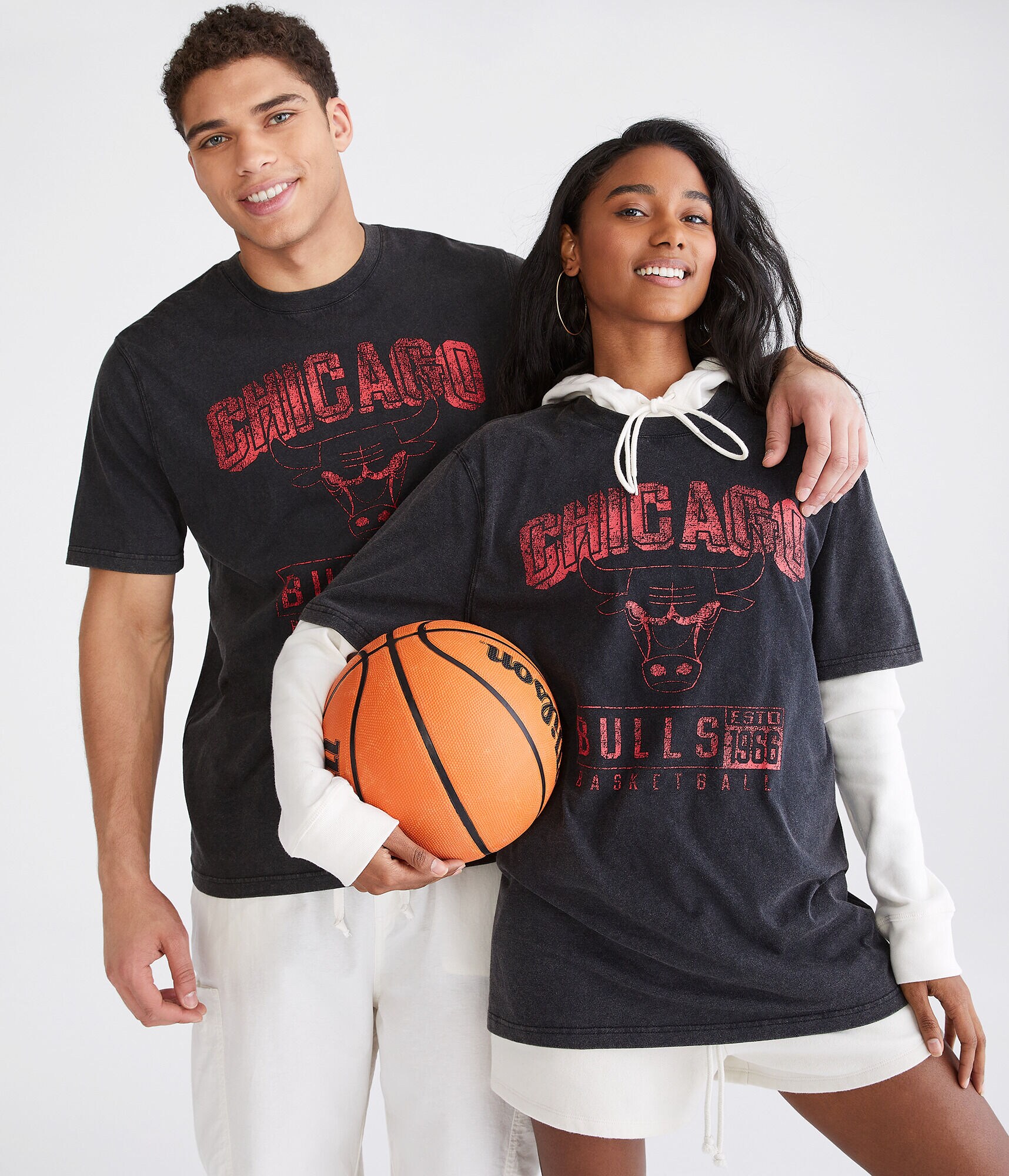 Chicago Bulls Basketball Relaxed Graphic Tee