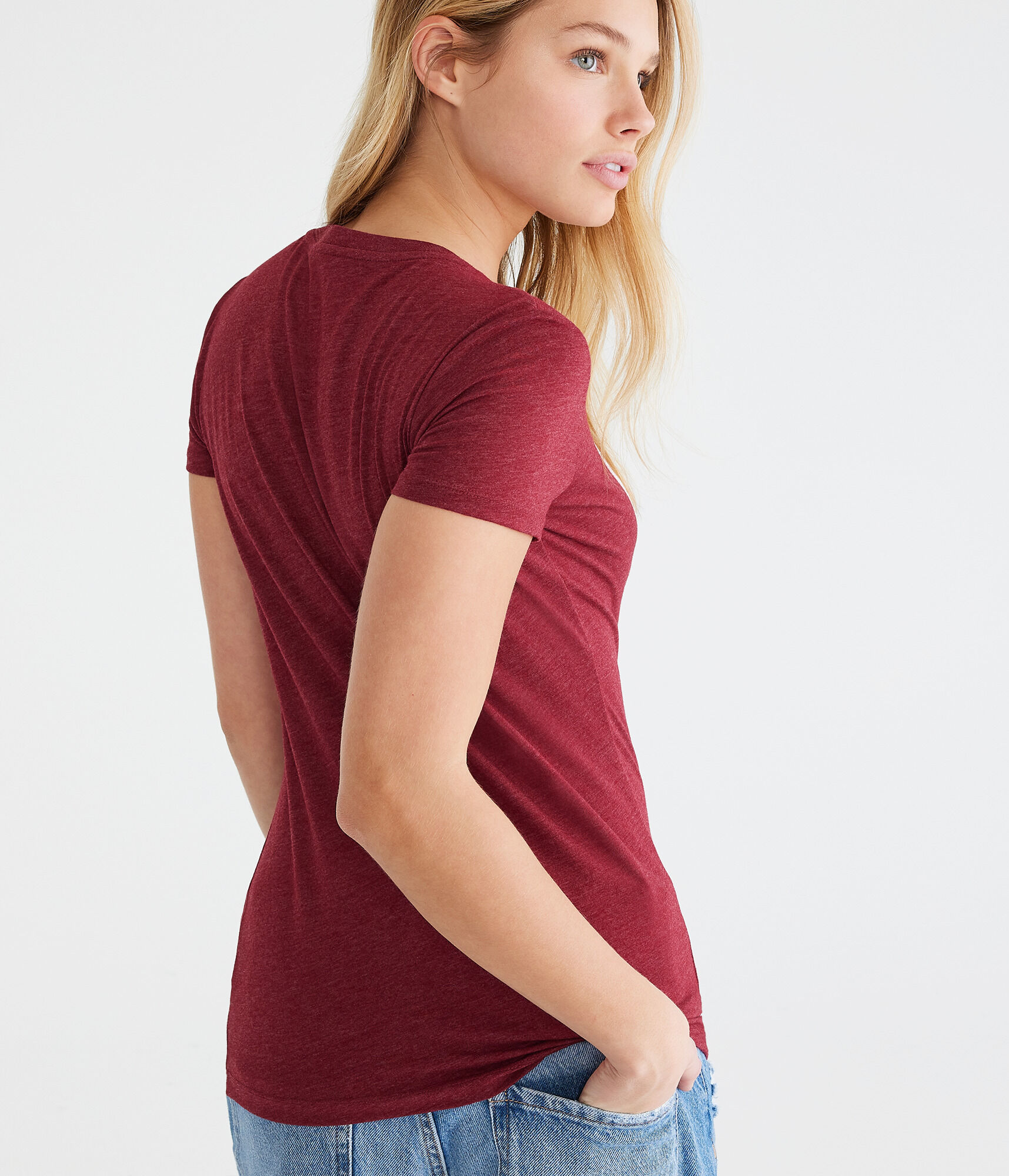 Aeropostale Crest Appliqu&eacute; Graphic Tee