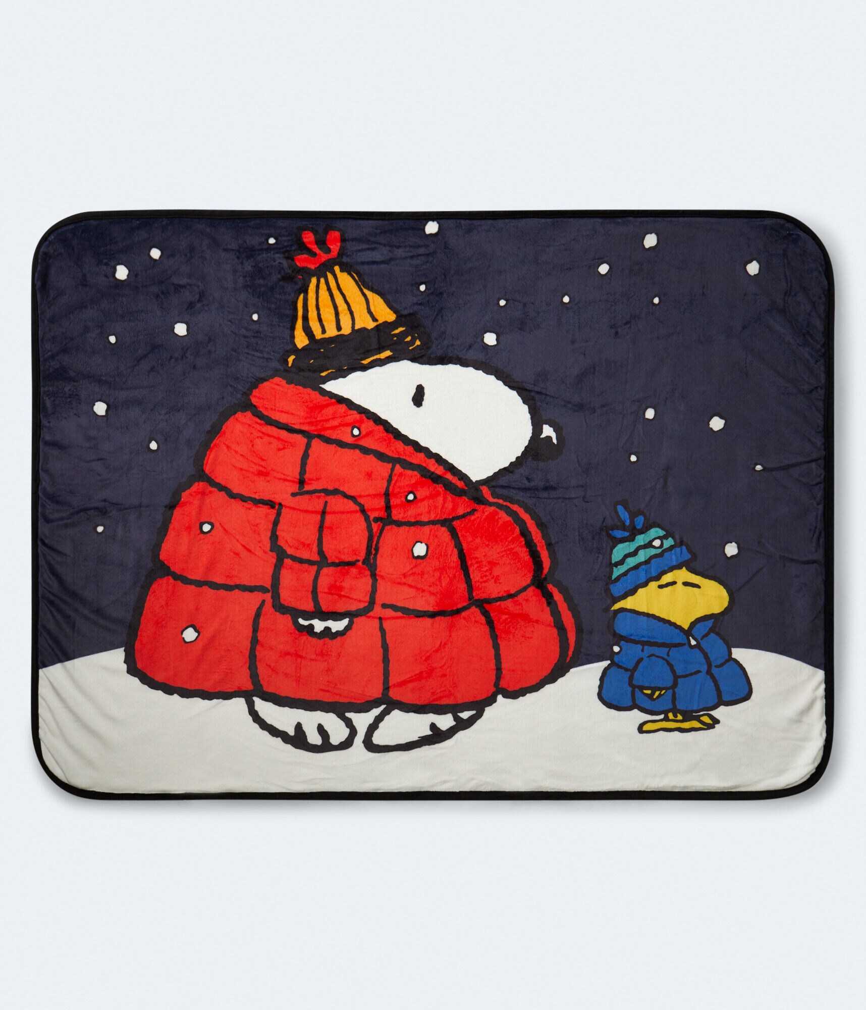 Peanuts® Aéropostale Snoopy Puffer Jacket Blanket
