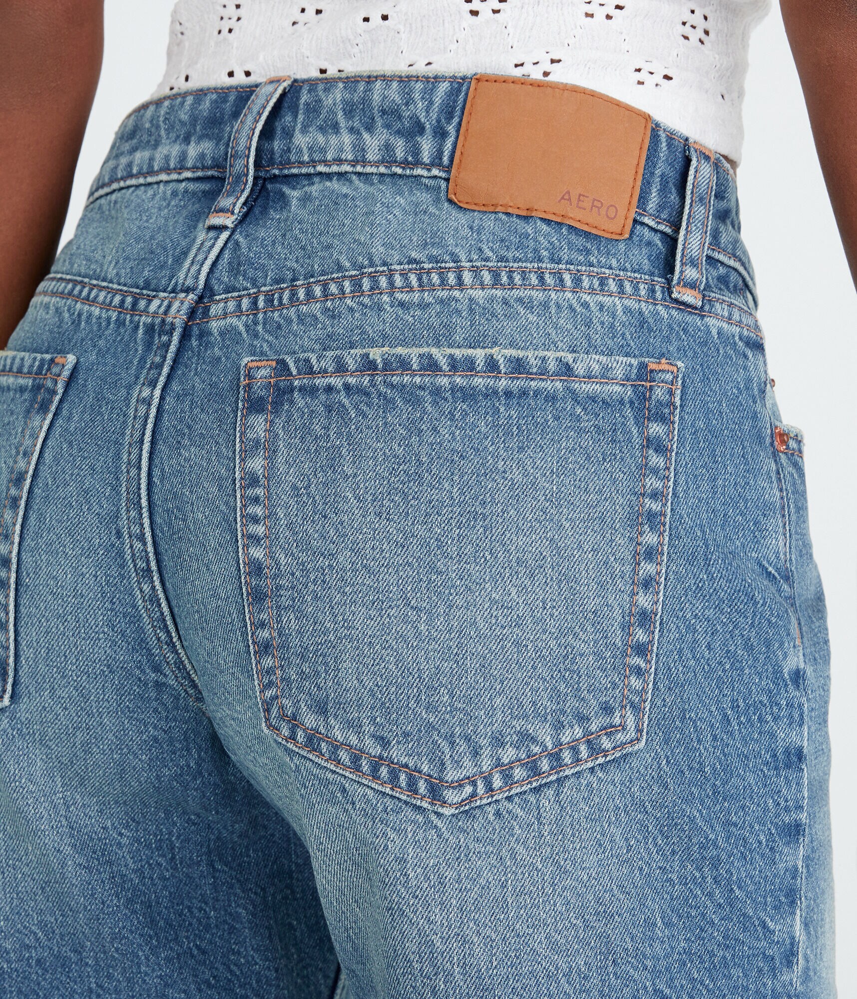 Low-Rise Baggy Denim Shorts 6"