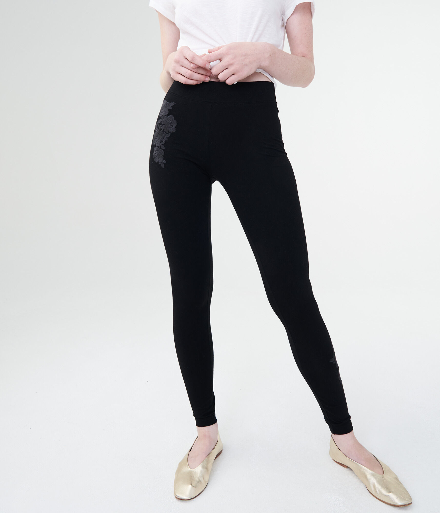 High-Waisted Embroidered Leggings