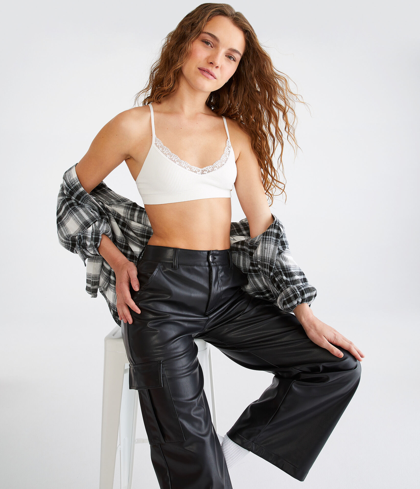 Seamless Lace-Trim Bralette