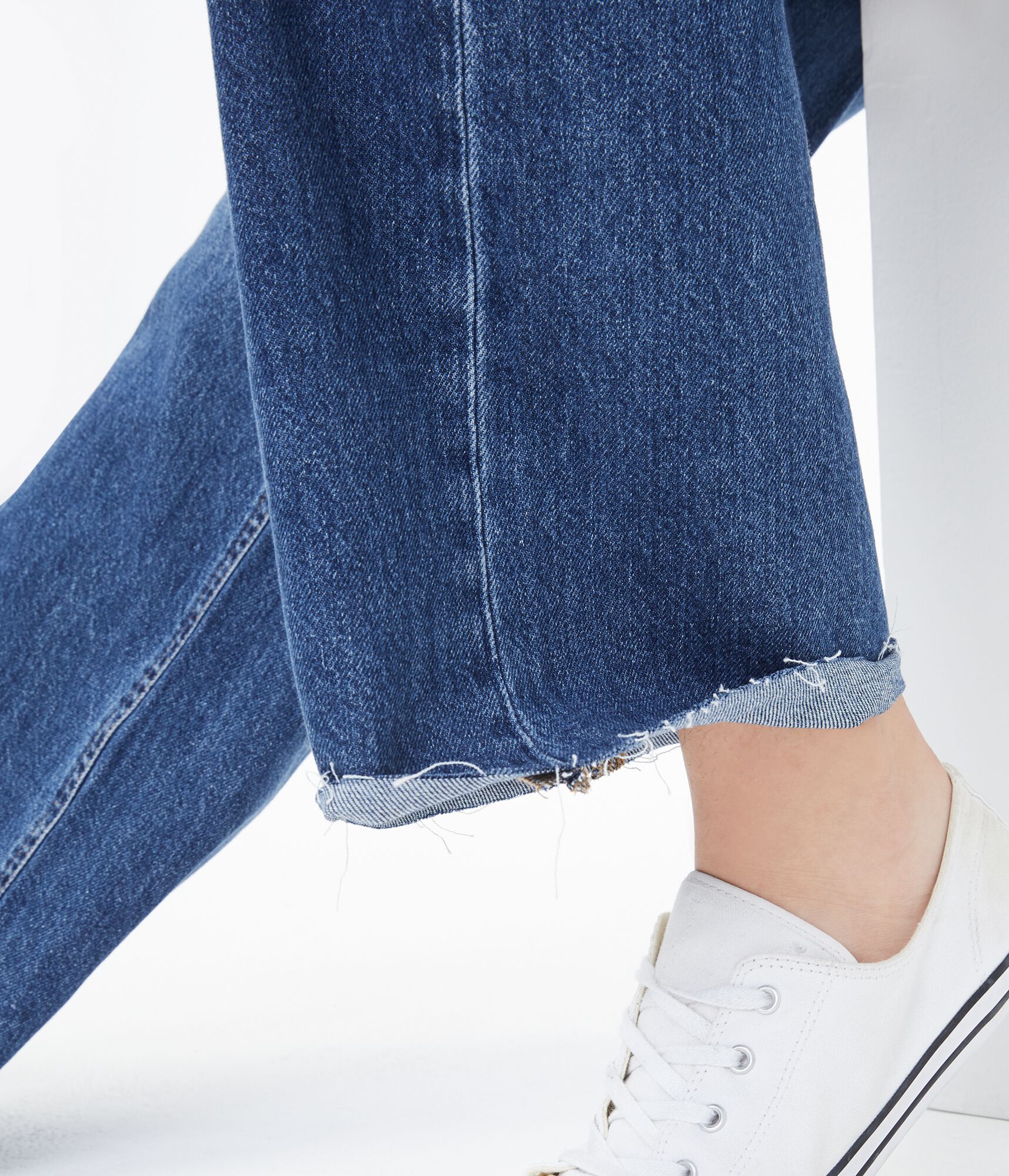 High-Rise Skater Jean***