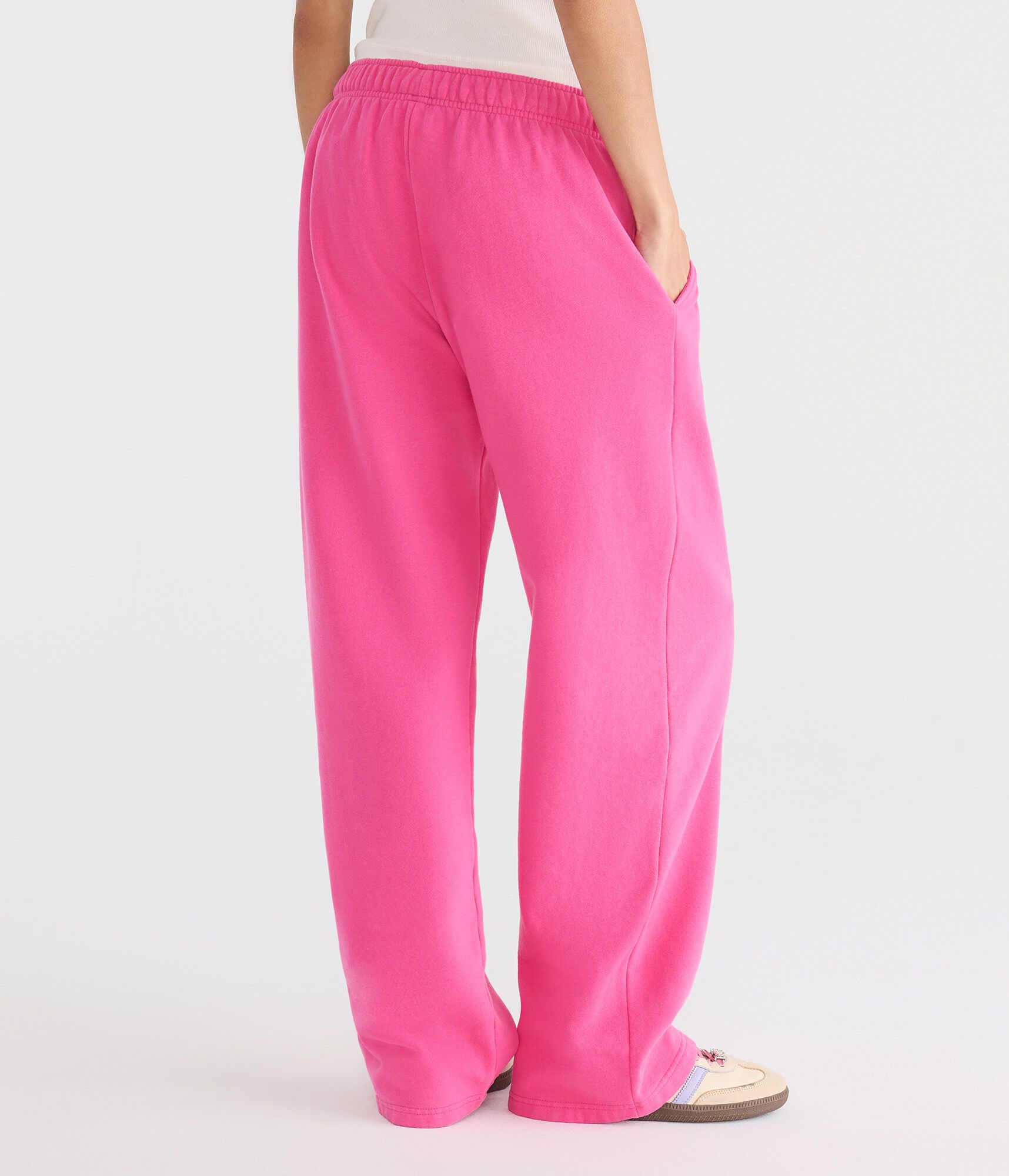 Cloud Soft Mid-Rise Straight Leg Sweatpants