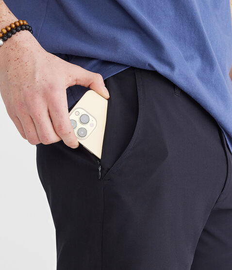 Hybrid Flat-Front Shorts 7"