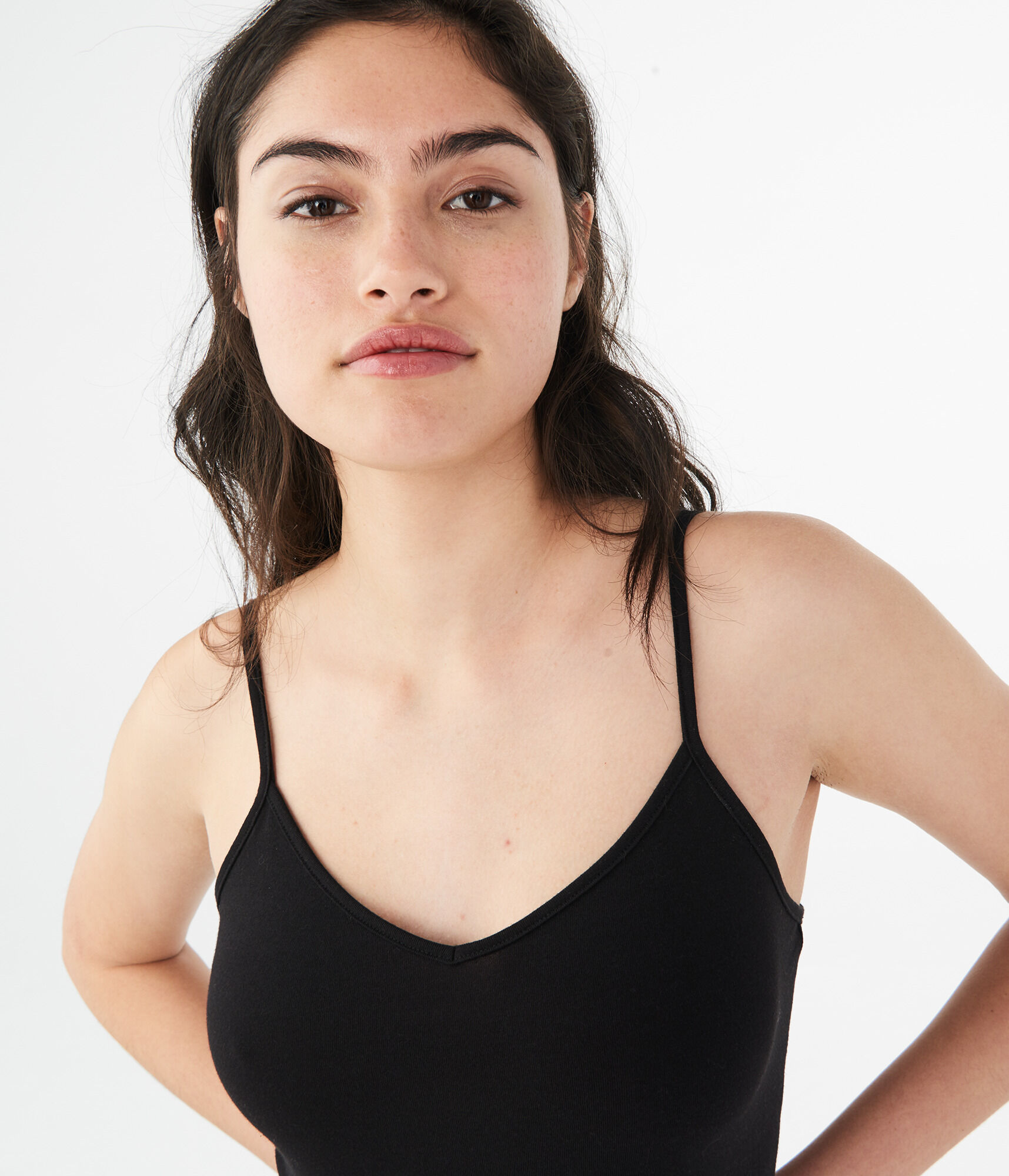 Favorite V-Neck Basic Cami