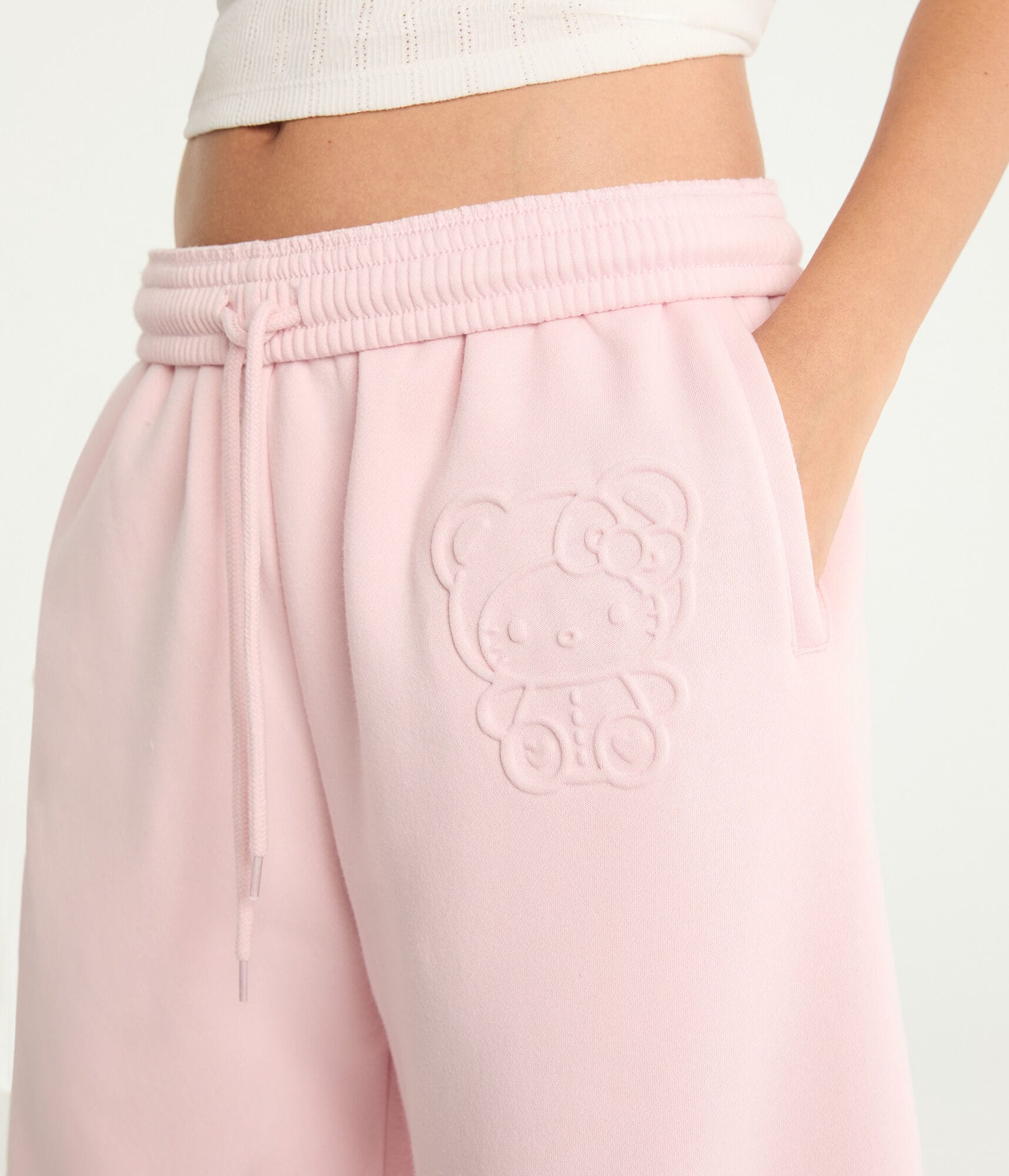 Hello Kitty | Aero Tonal Teddy Wide Leg Sweatpants