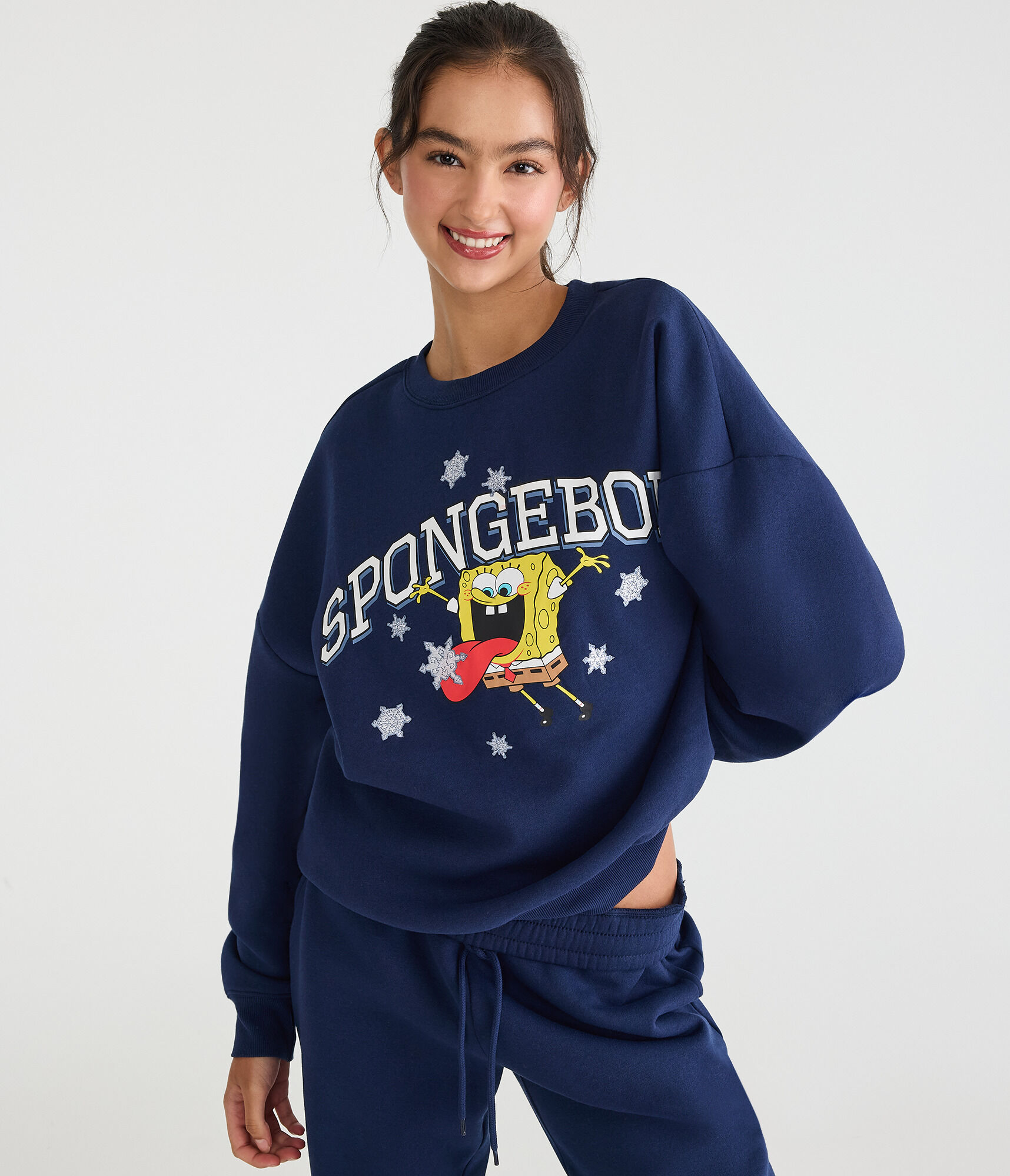 SpongeBob x Aero Snowflakes Crew Sweatshirt